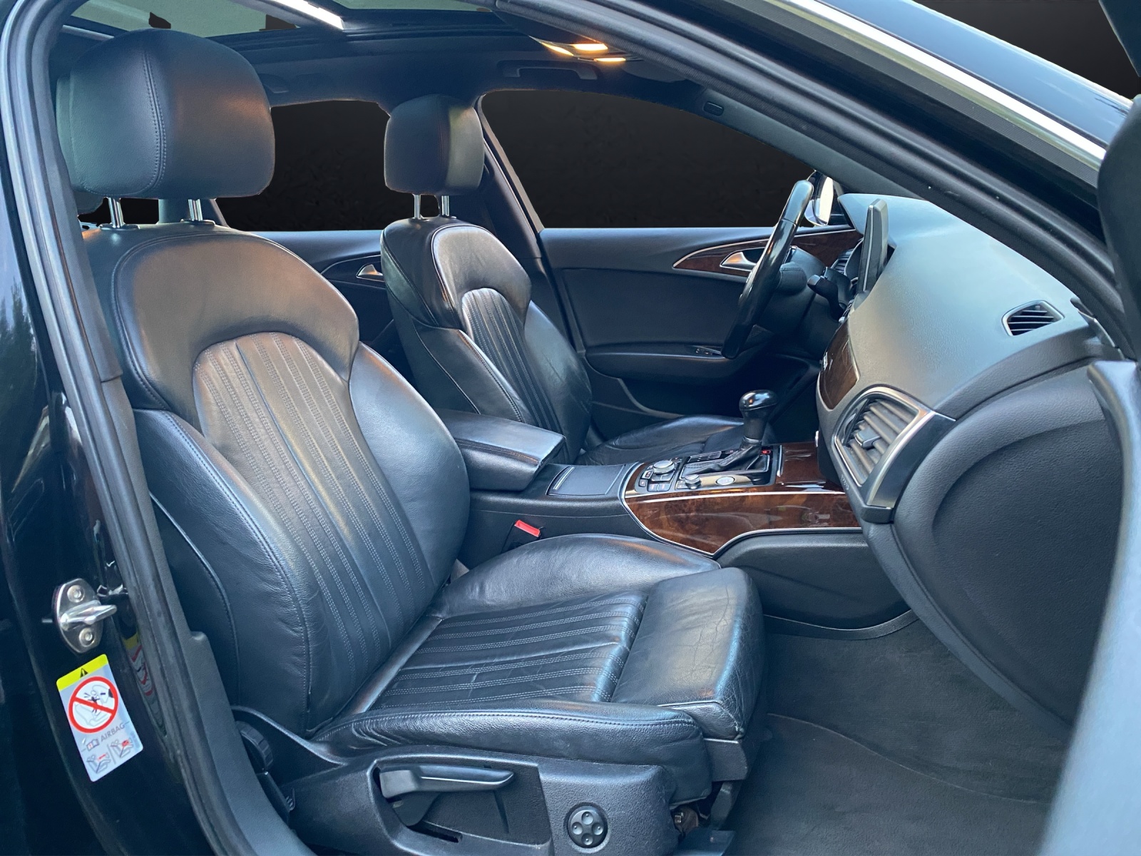 AUDI A6 Avant 2.8 FSI V6 quattro S-tronic-image-12