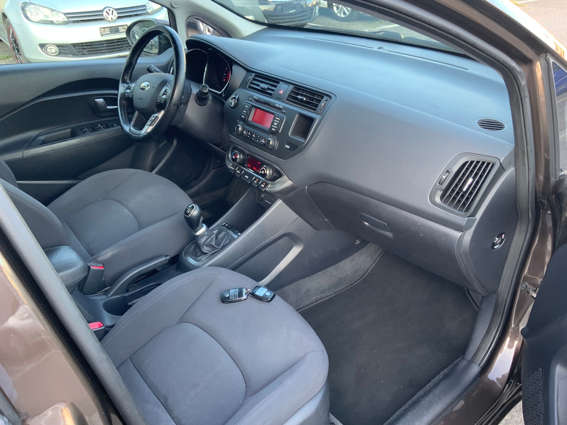 KIA Rio 1.4 CVVT Style-image-11