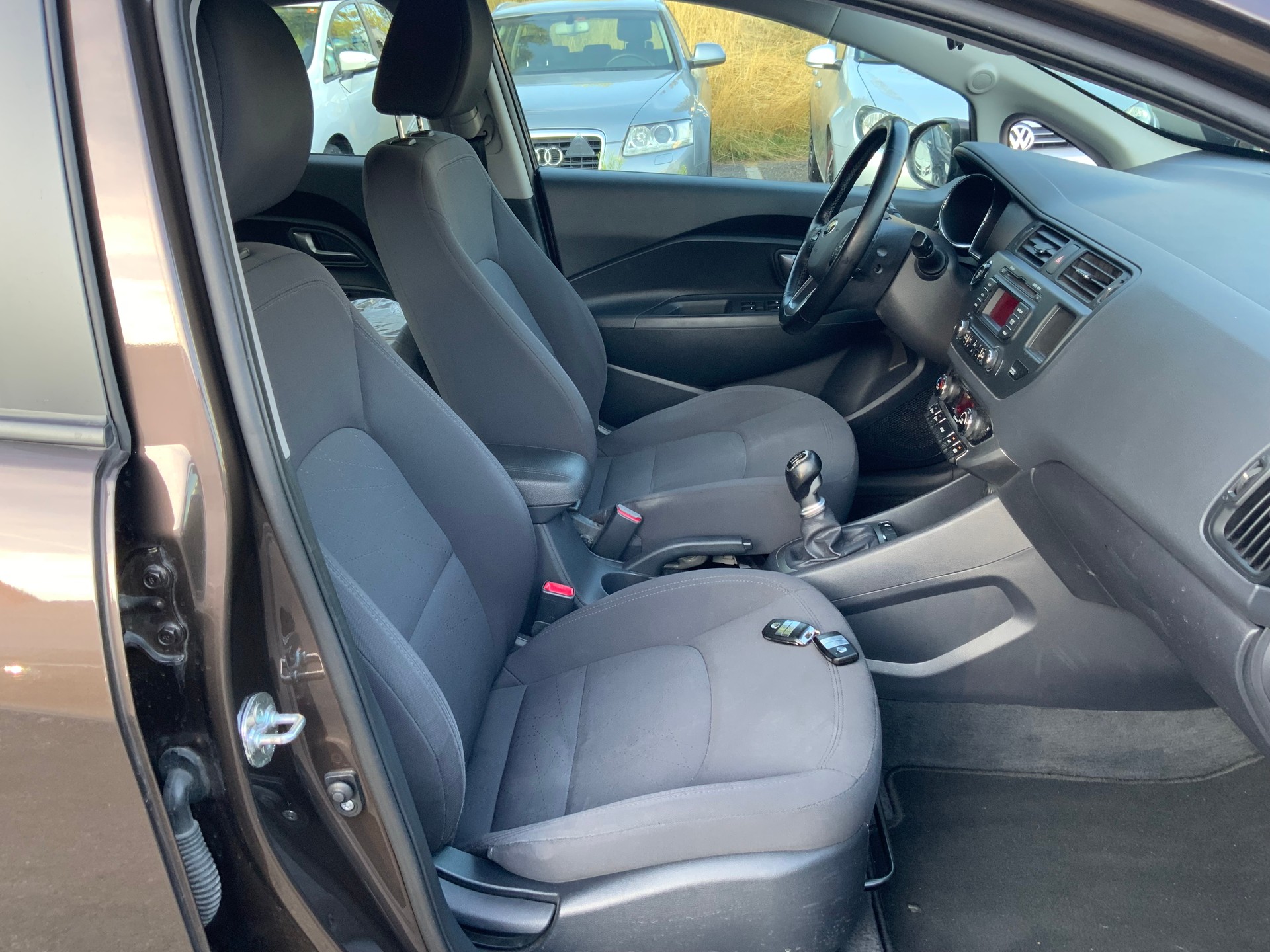 KIA Rio 1.4 CVVT Style-image-12