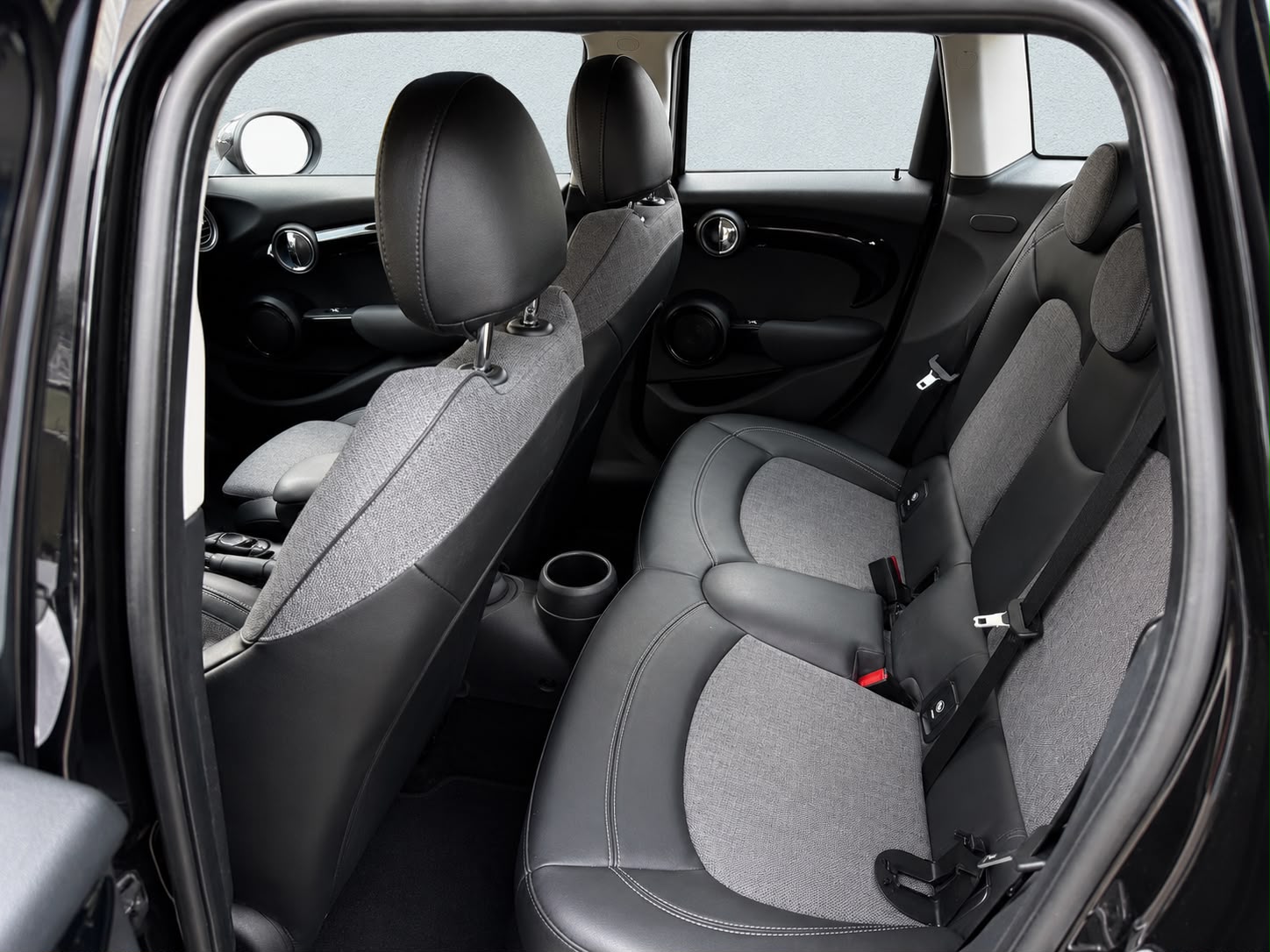 MINI Cooper Steptronic-image-13