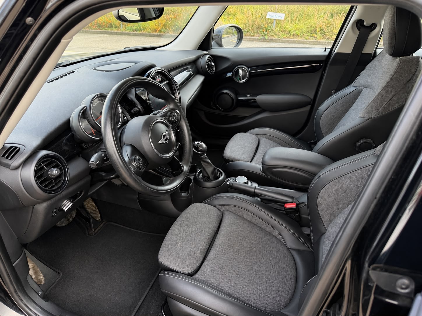MINI Cooper Steptronic-image-11