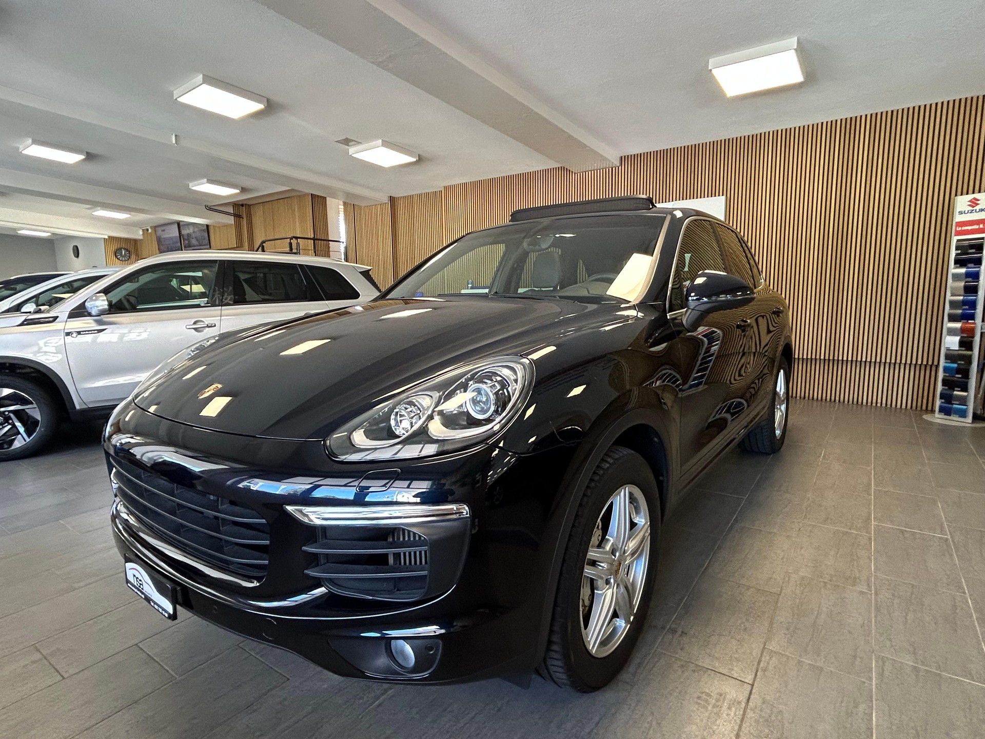PORSCHE Cayenne 3.6 V6 S TipT-showroom-element-3