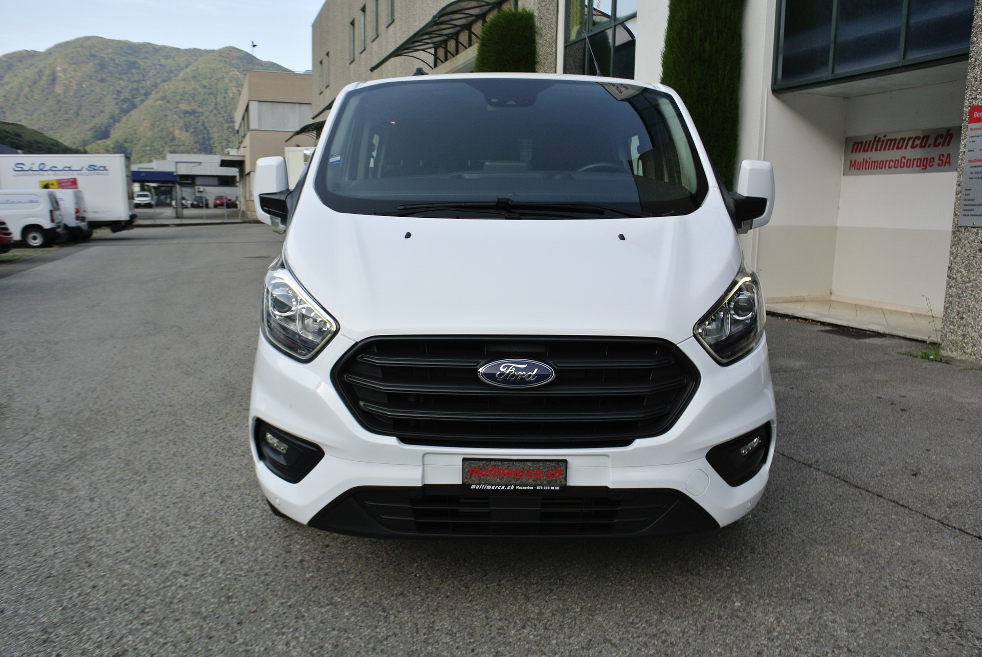 FORD Transit Custom Van 320 L2H1 DK Trend-image-1