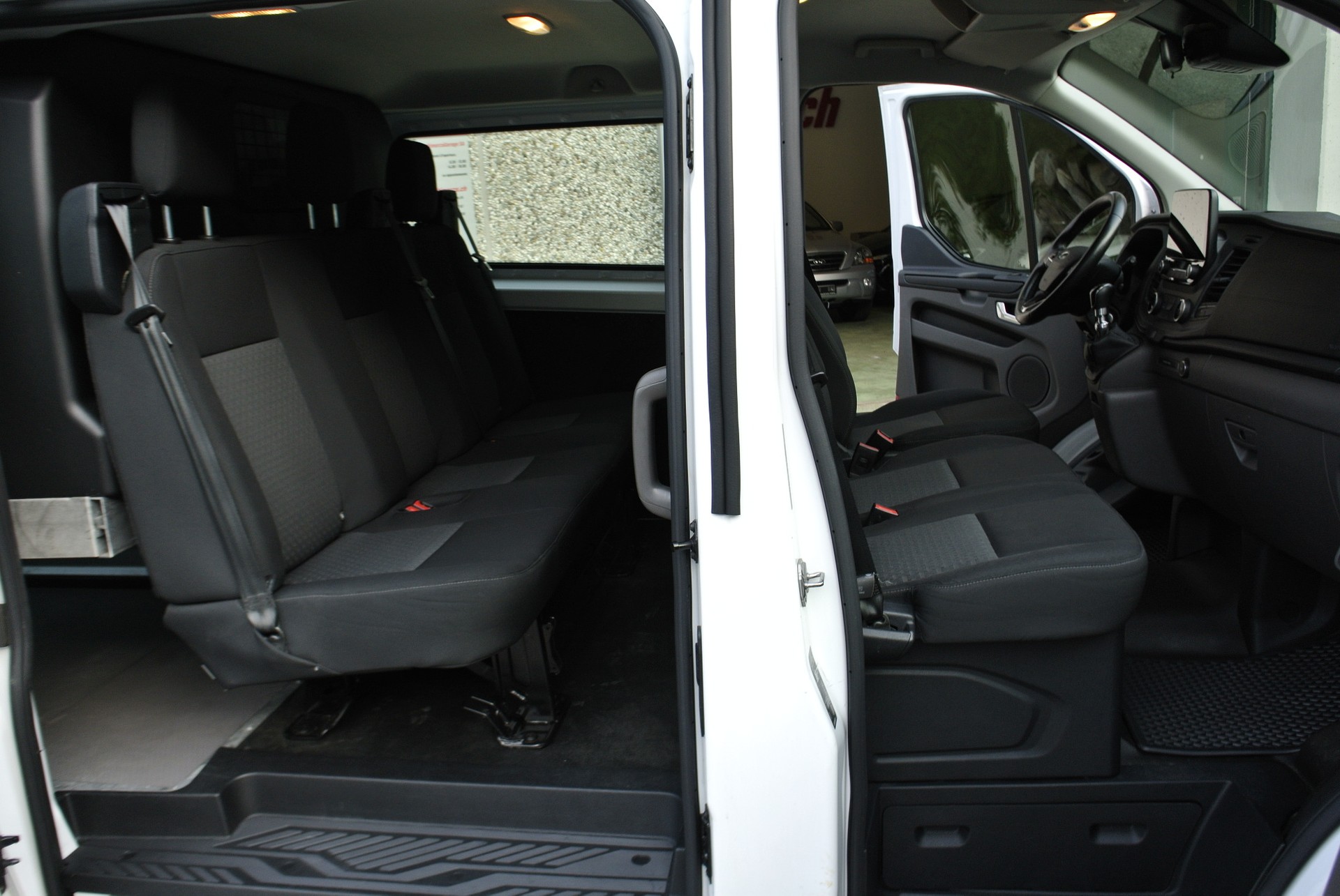 FORD Transit Custom Van 320 L2H1 DK Trend-image-22