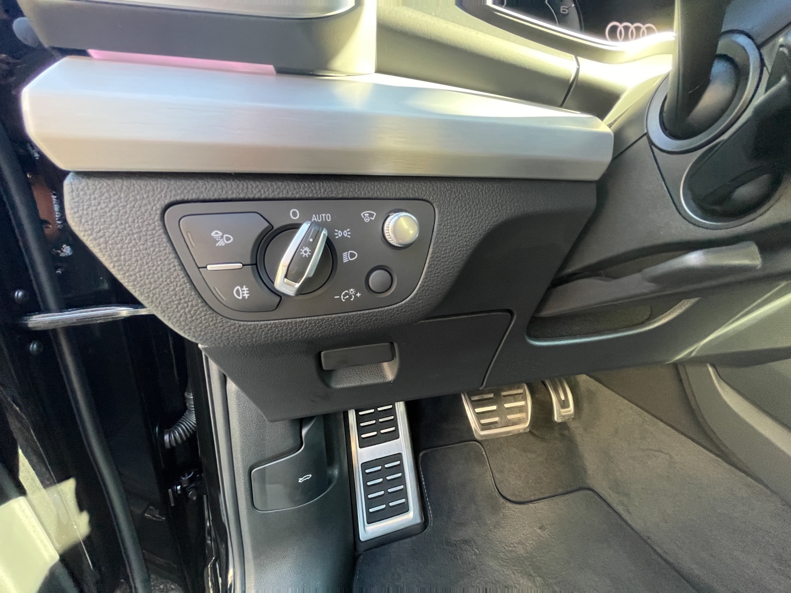 AUDI Q5 Sportback 45 TFSI S line quattro S-tronic-image-14