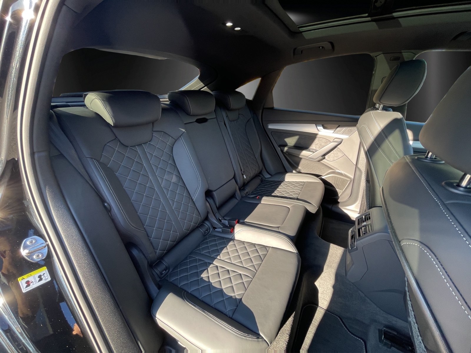 AUDI Q5 Sportback 45 TFSI S line quattro S-tronic-image-7
