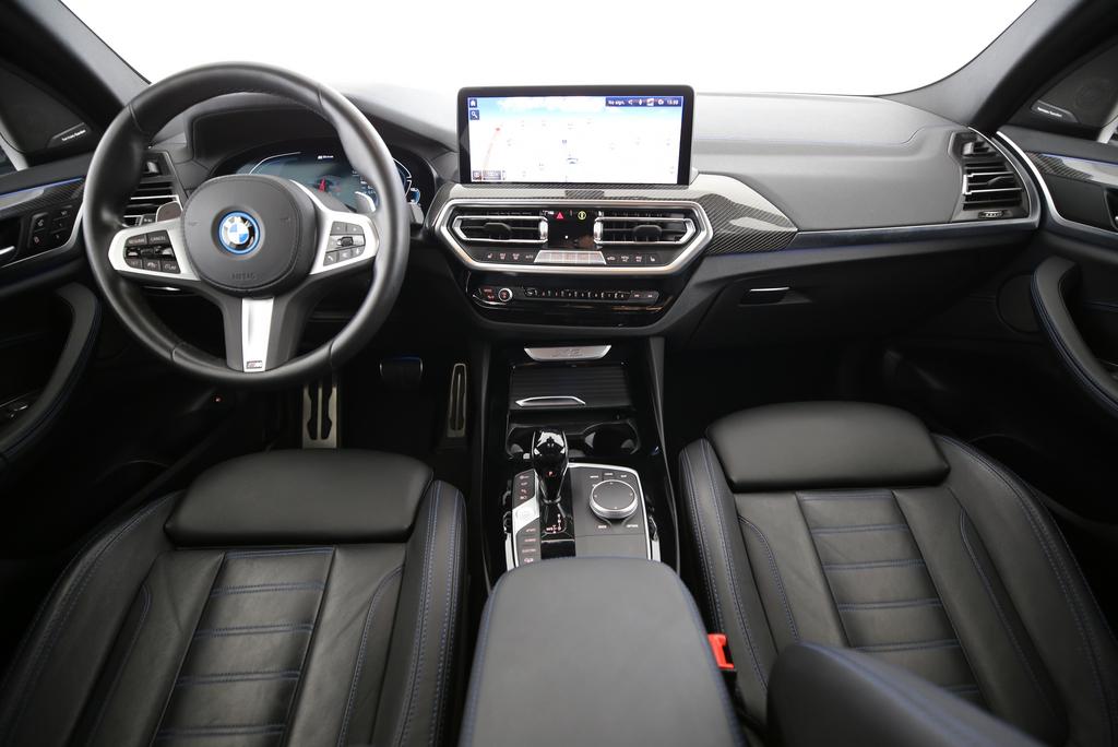 BMW X3 30e xDrive-image-4