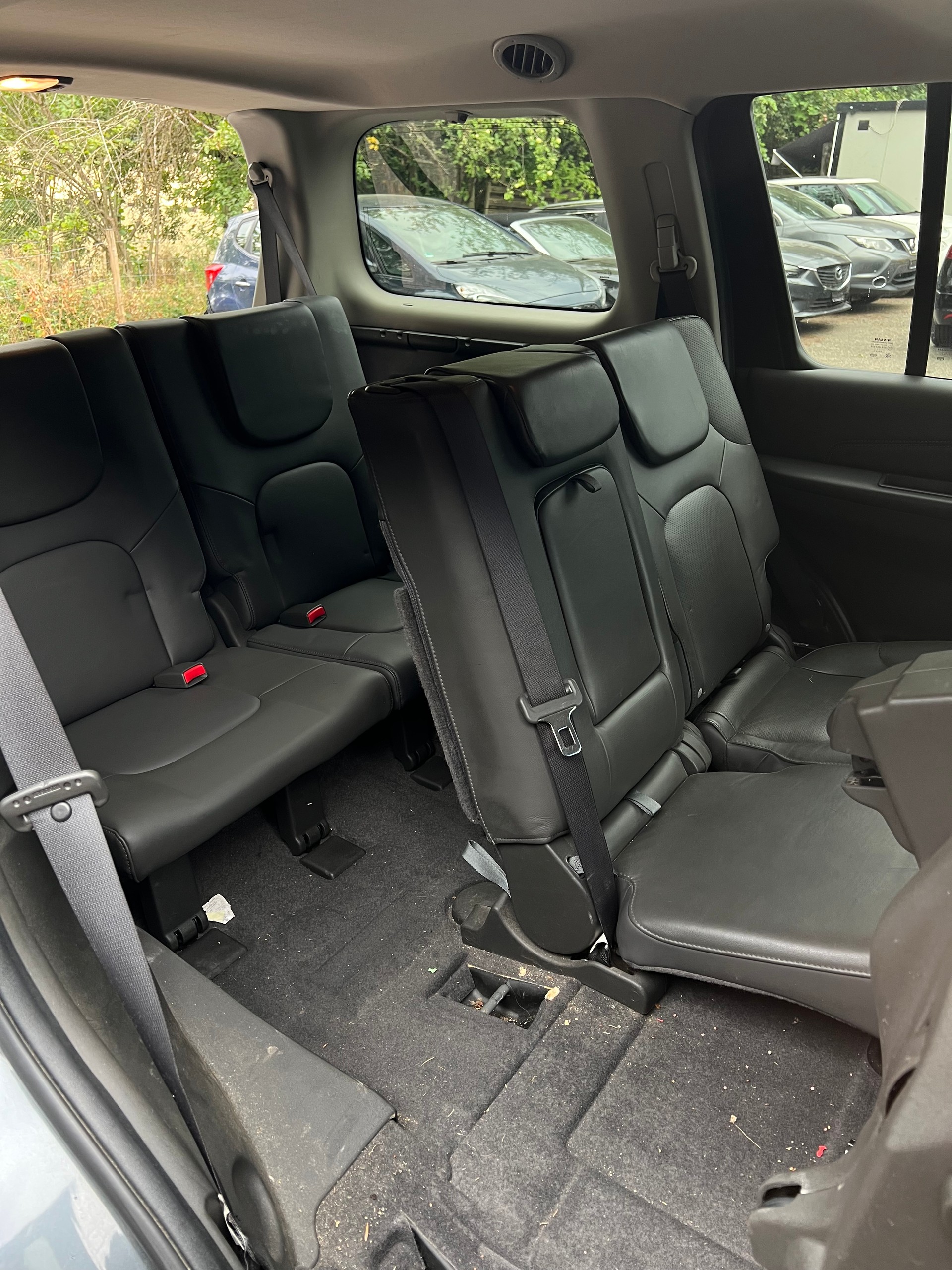 NISSAN Pathfinder 3.0 dCi LE Automatic-image-12