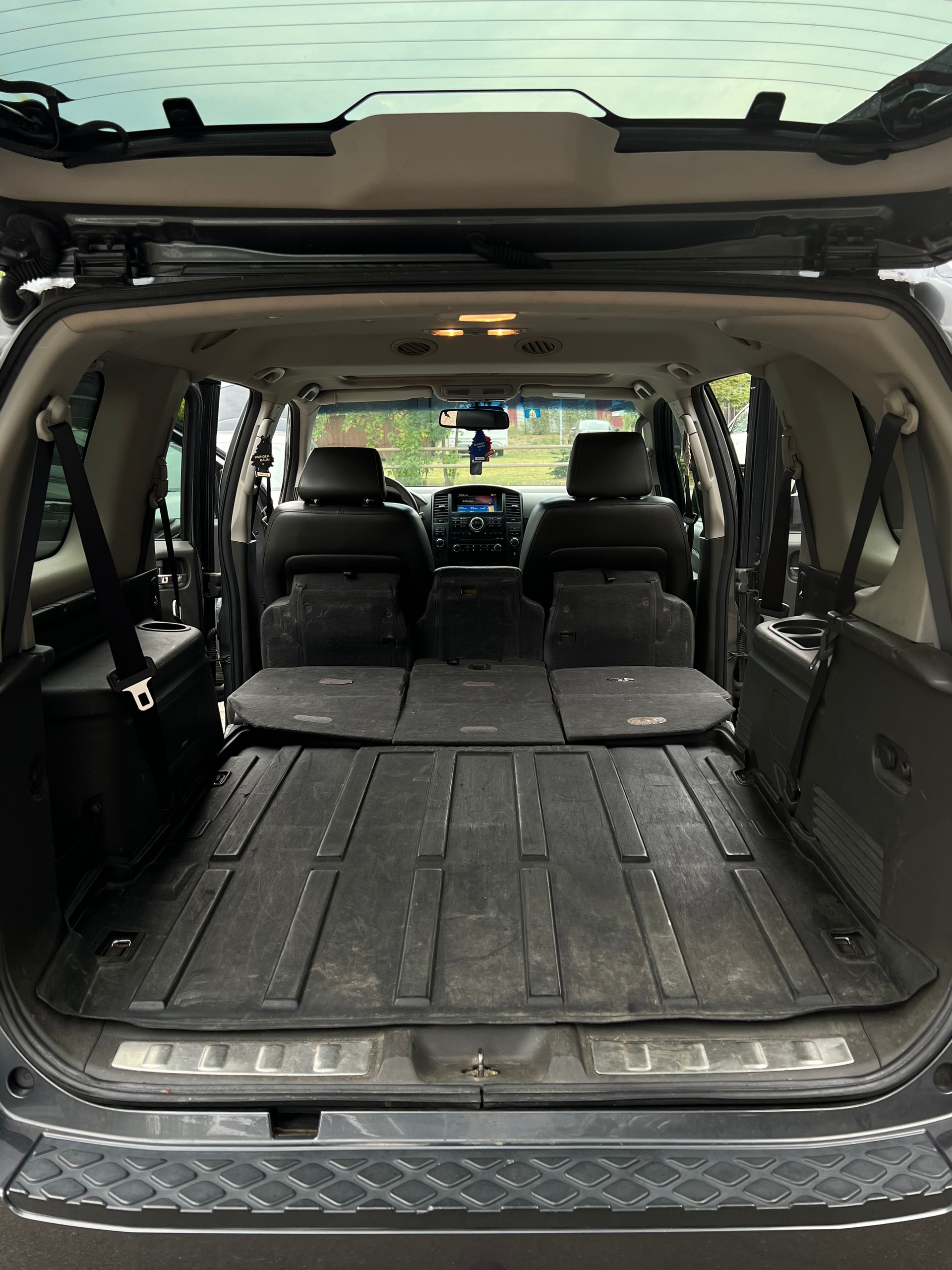 NISSAN Pathfinder 3.0 dCi LE Automatic-image-13