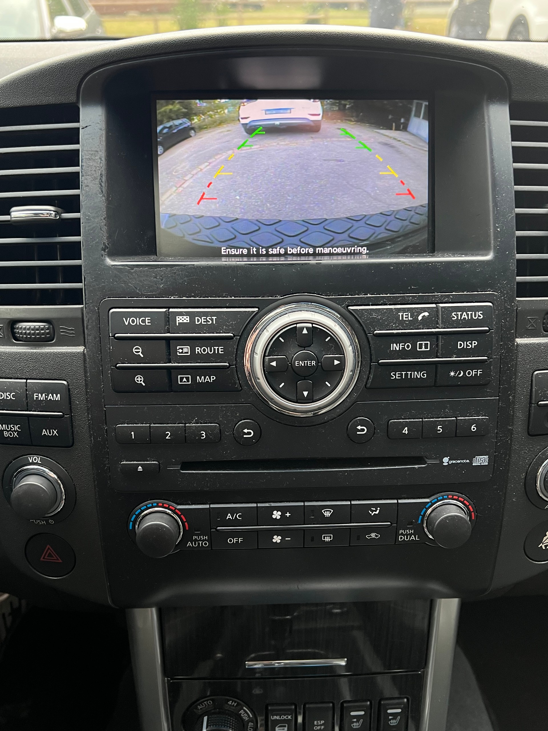 NISSAN Pathfinder 3.0 dCi LE Automatic-image-8