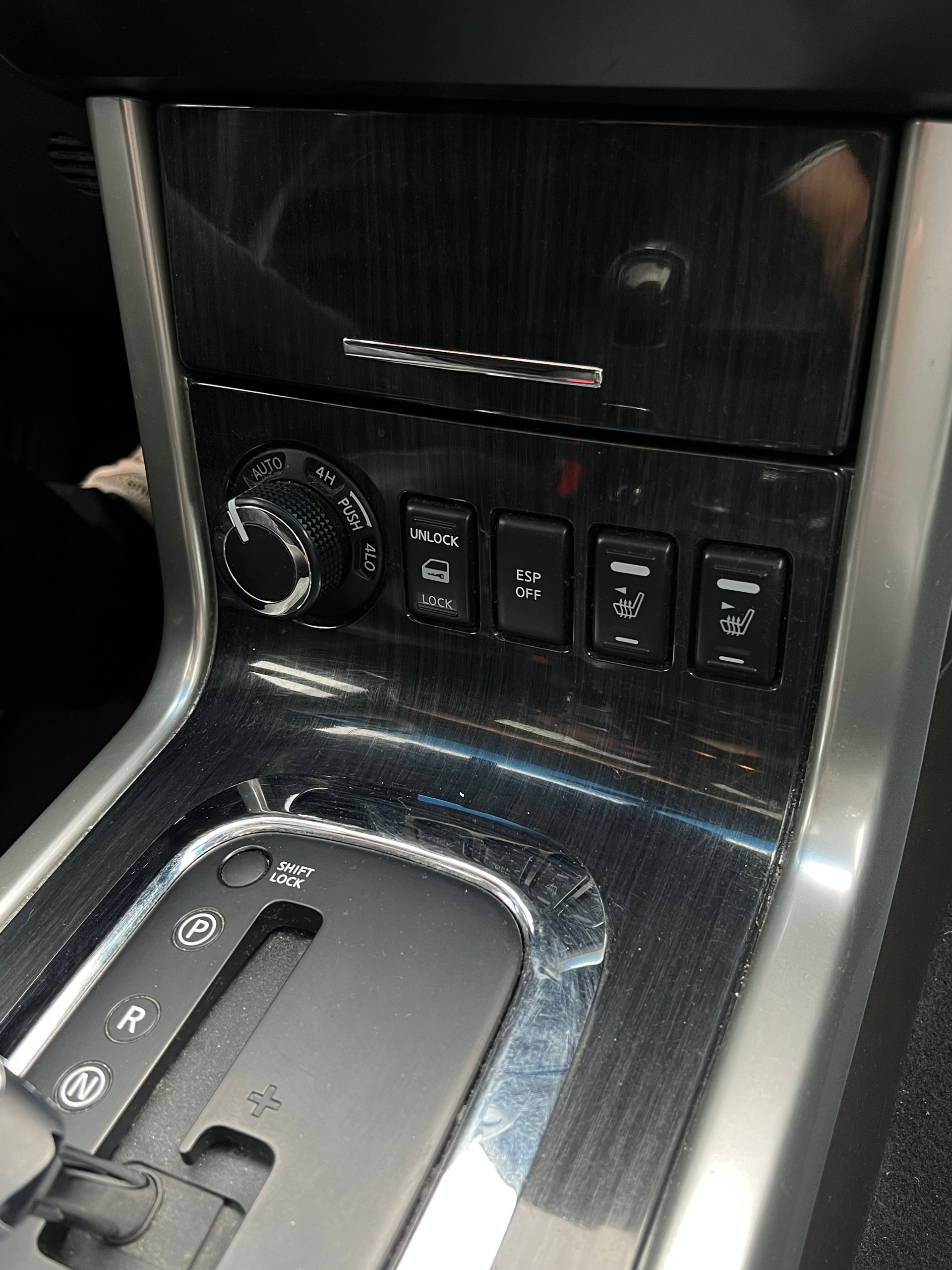 NISSAN Pathfinder 3.0 dCi LE Automatic-image-15