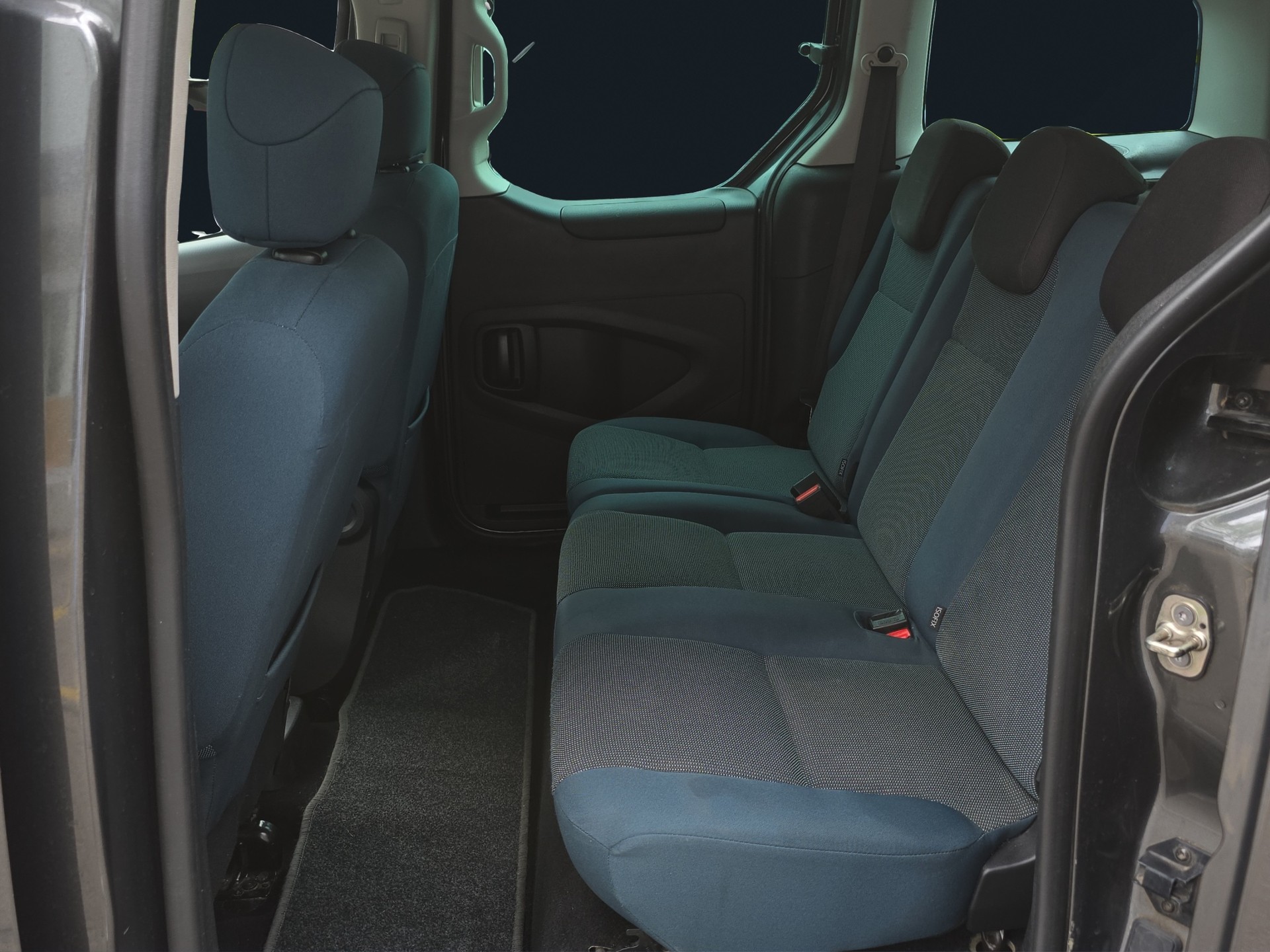 CITROEN Berlingo 1.2i Feel-image-10