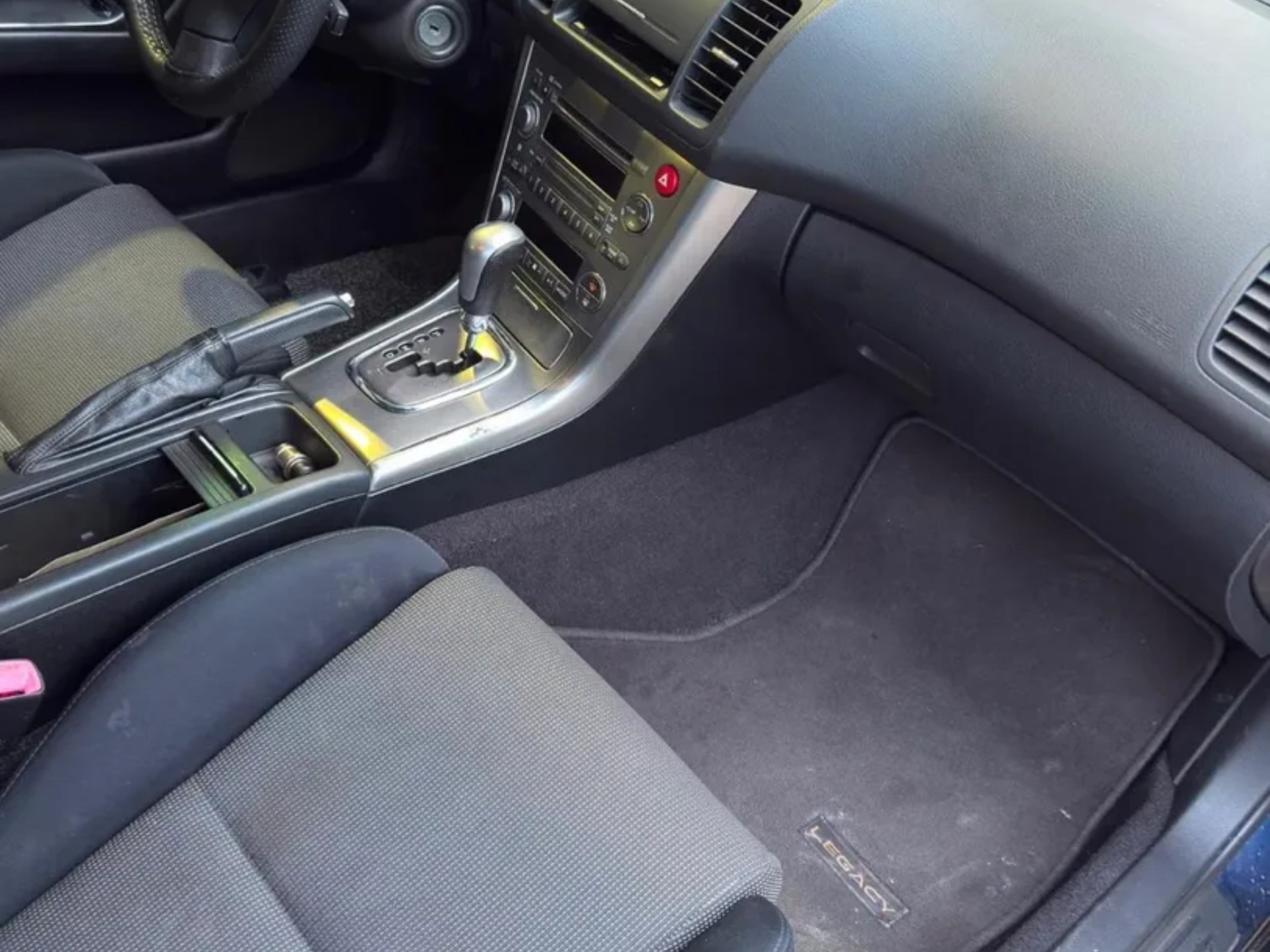 SUBARU Legacy 2. 0R AWD-image-4