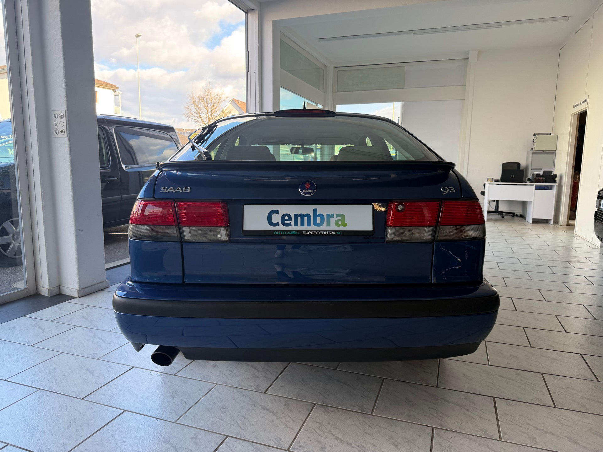 SAAB 9-3 2.0i-16 LPT-image-2