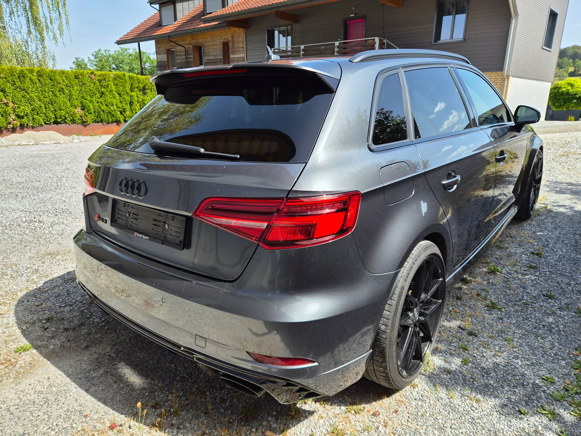 AUDI RS3 Sportback 2.5 T FSI quattro S-Tronic-image-1