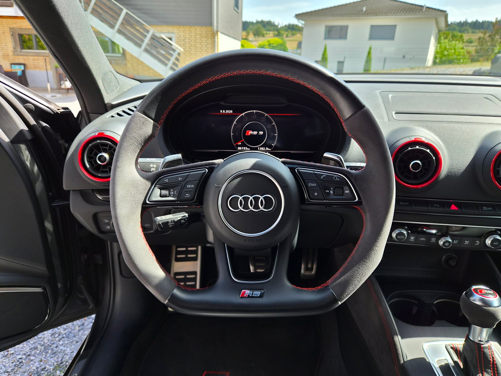AUDI RS3 Sportback 2.5 T FSI quattro S-Tronic-image-3
