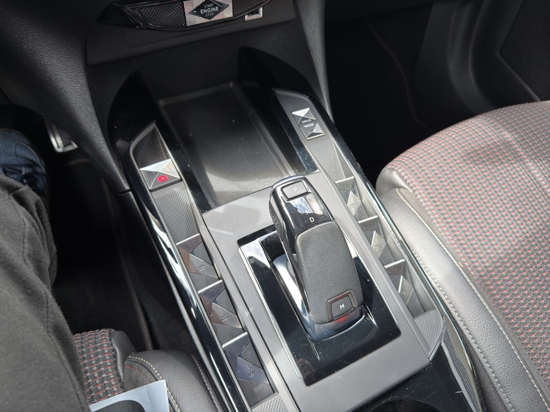 DS AUTOMOBILES DS3 1.2 Performance Line EAT8-image-8