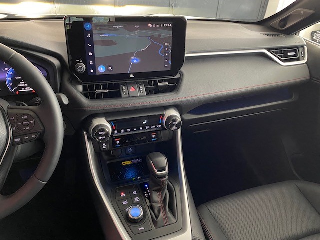 TOYOTA RAV-4 2.5 Plug-In-Hybrid Platinum-image-2