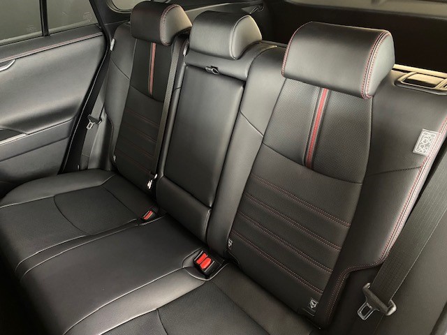 TOYOTA RAV-4 2.5 Plug-In-Hybrid Platinum-image-12