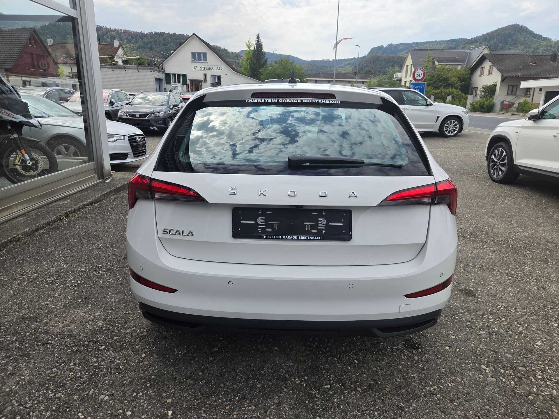 SKODA Scala 1.5 TSI ACT Ambition DSG-image-6