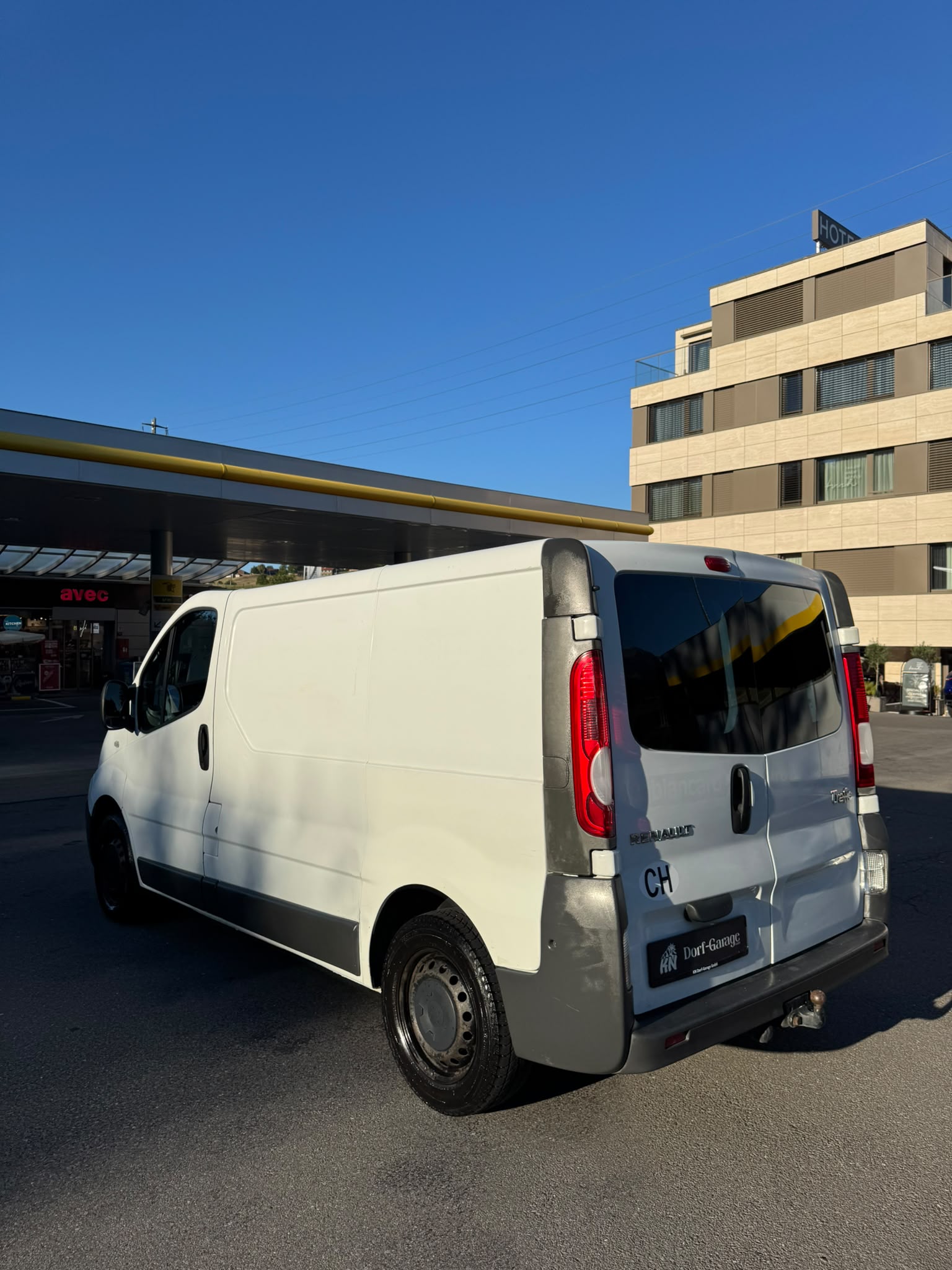RENAULT Trafic 2.0 dCi 90 2.7t L1H1-image-4