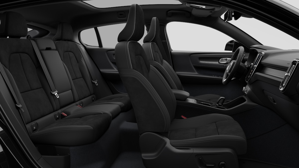 VOLVO EC40 Twin Performance Black Edition AWD-image-13