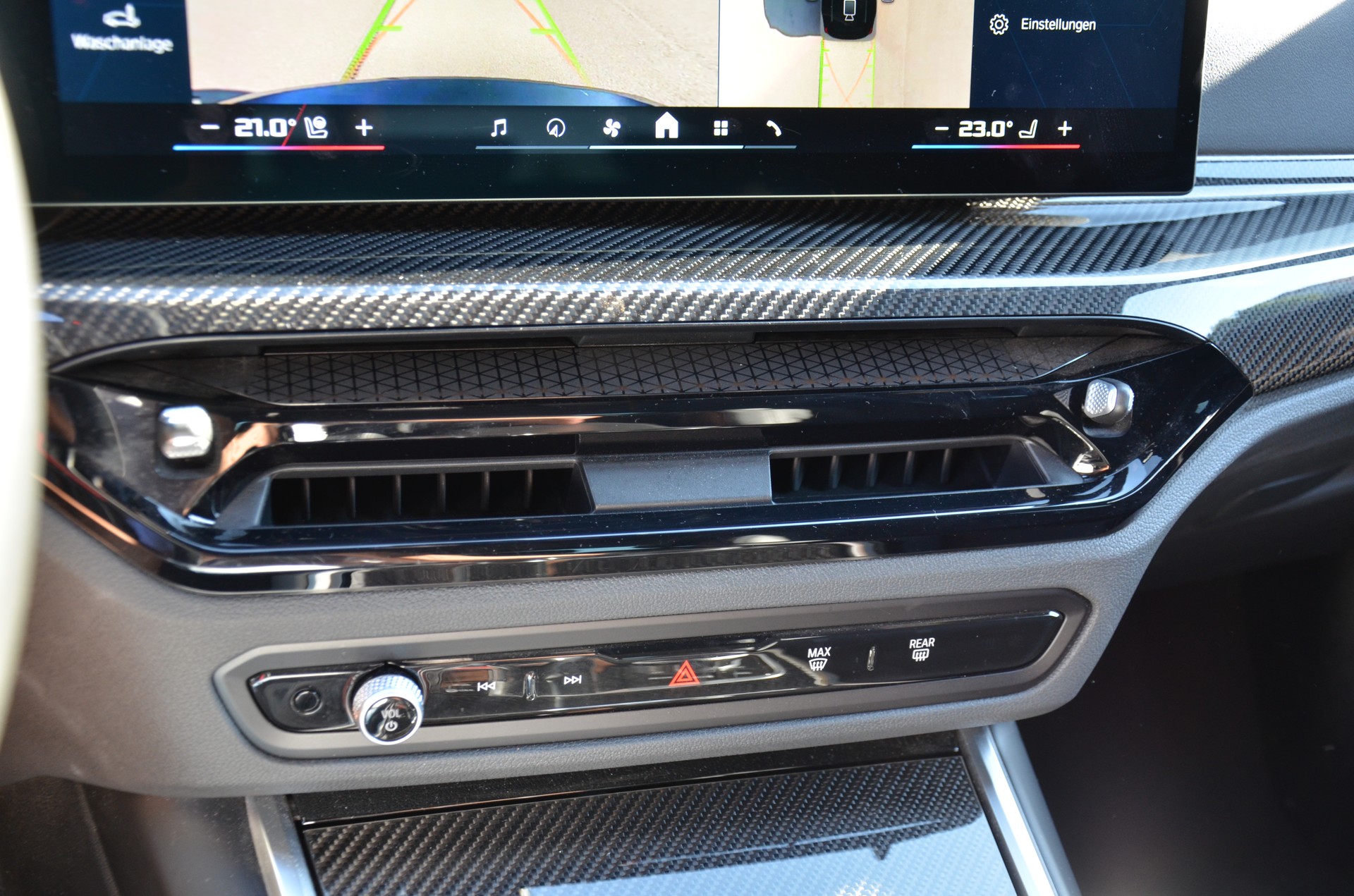 BMW M3 Touring xDrive Competition M-image-21