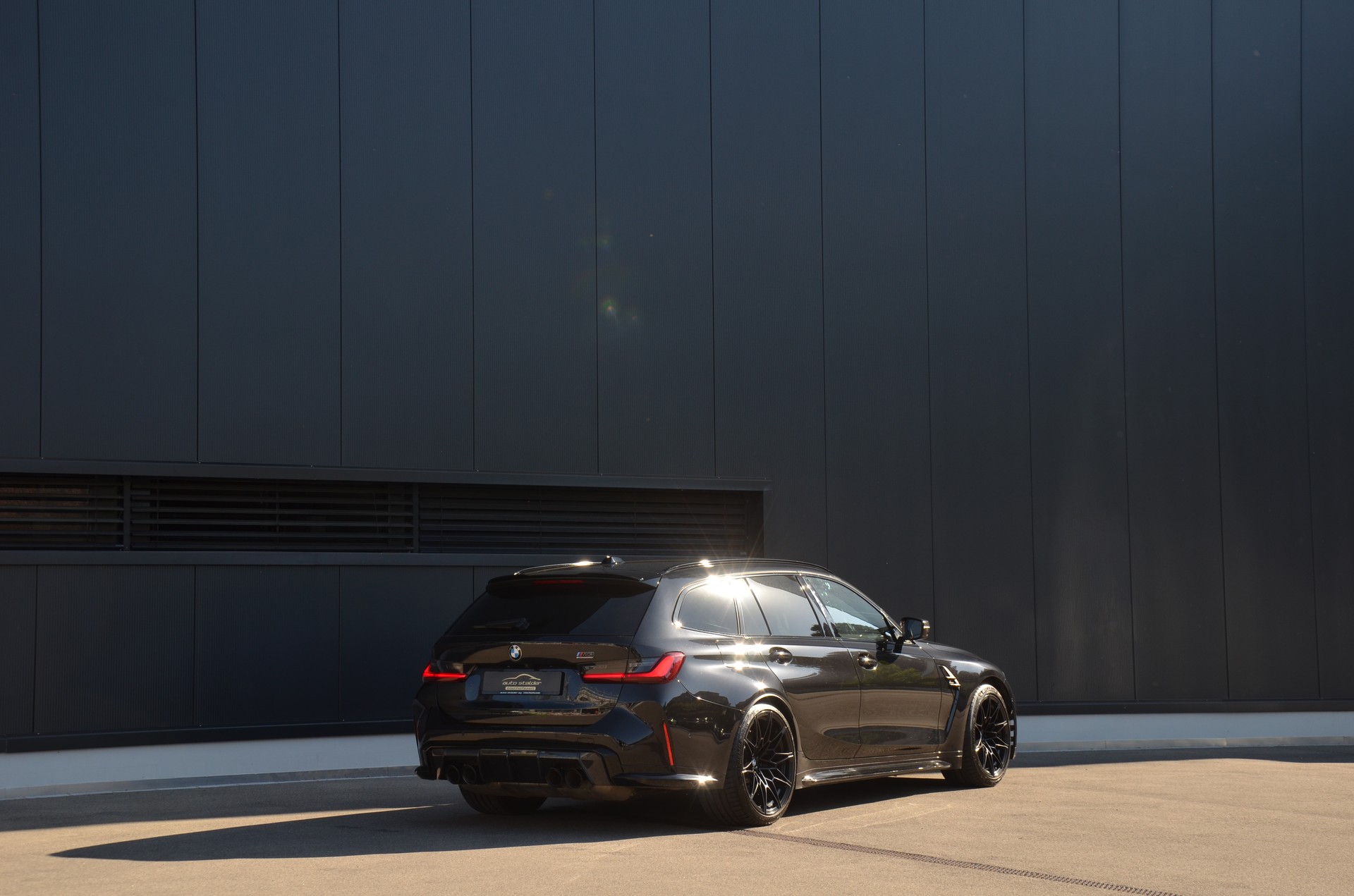 BMW M3 Touring xDrive Competition M-image-2