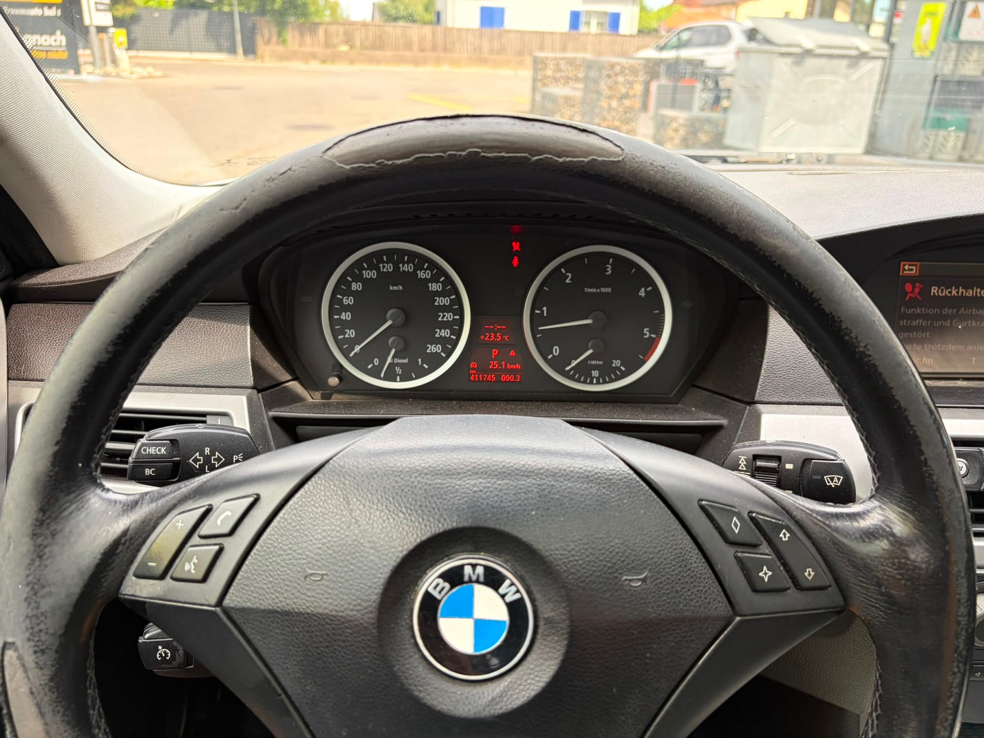 BMW 525d-image-10