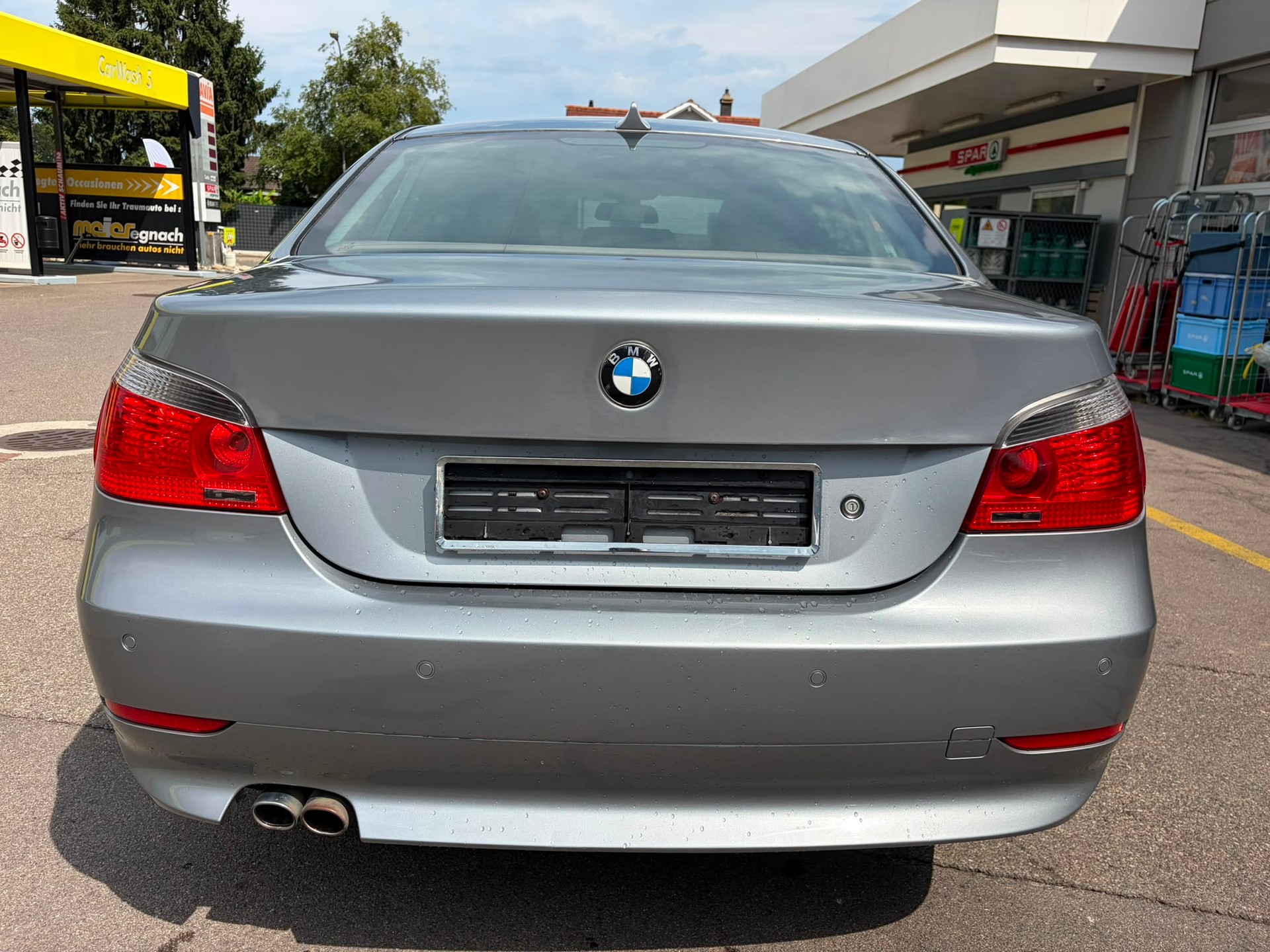 BMW 525d-image-6