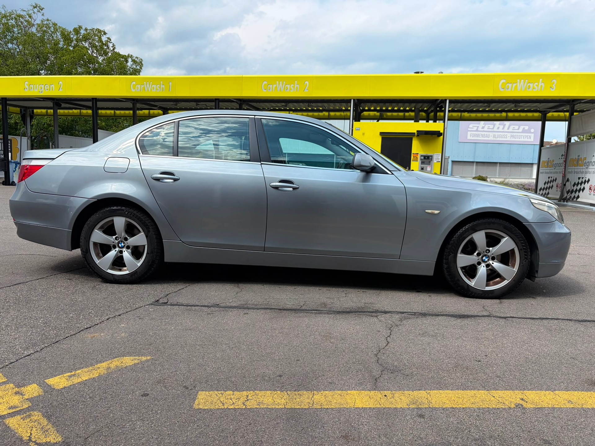 BMW 525d-image-4