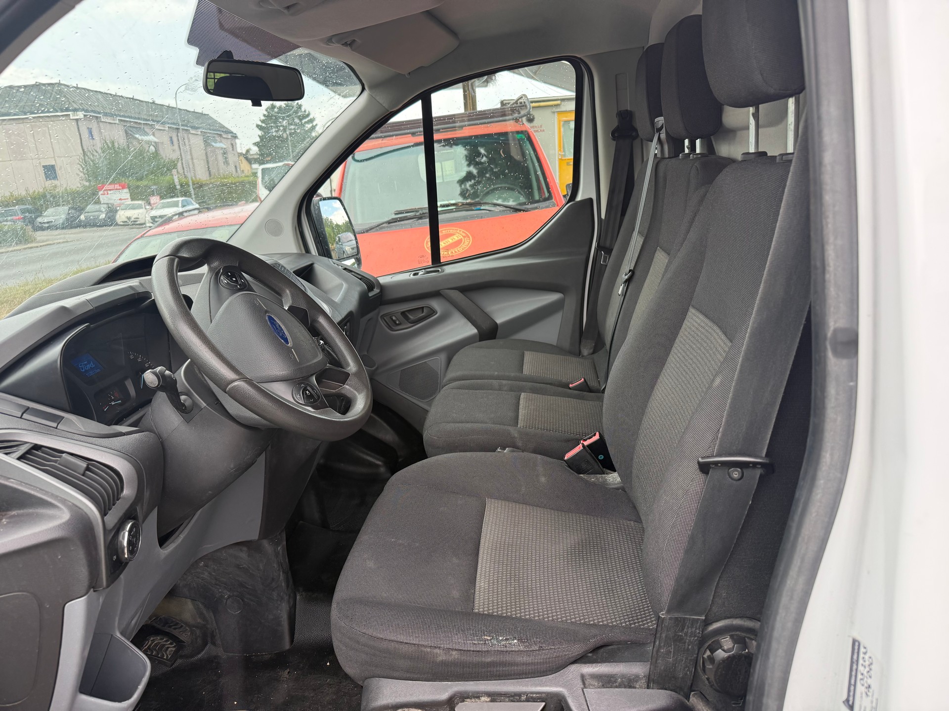 FORD Transit Custom Van 270 L1H1 Startup-image-5