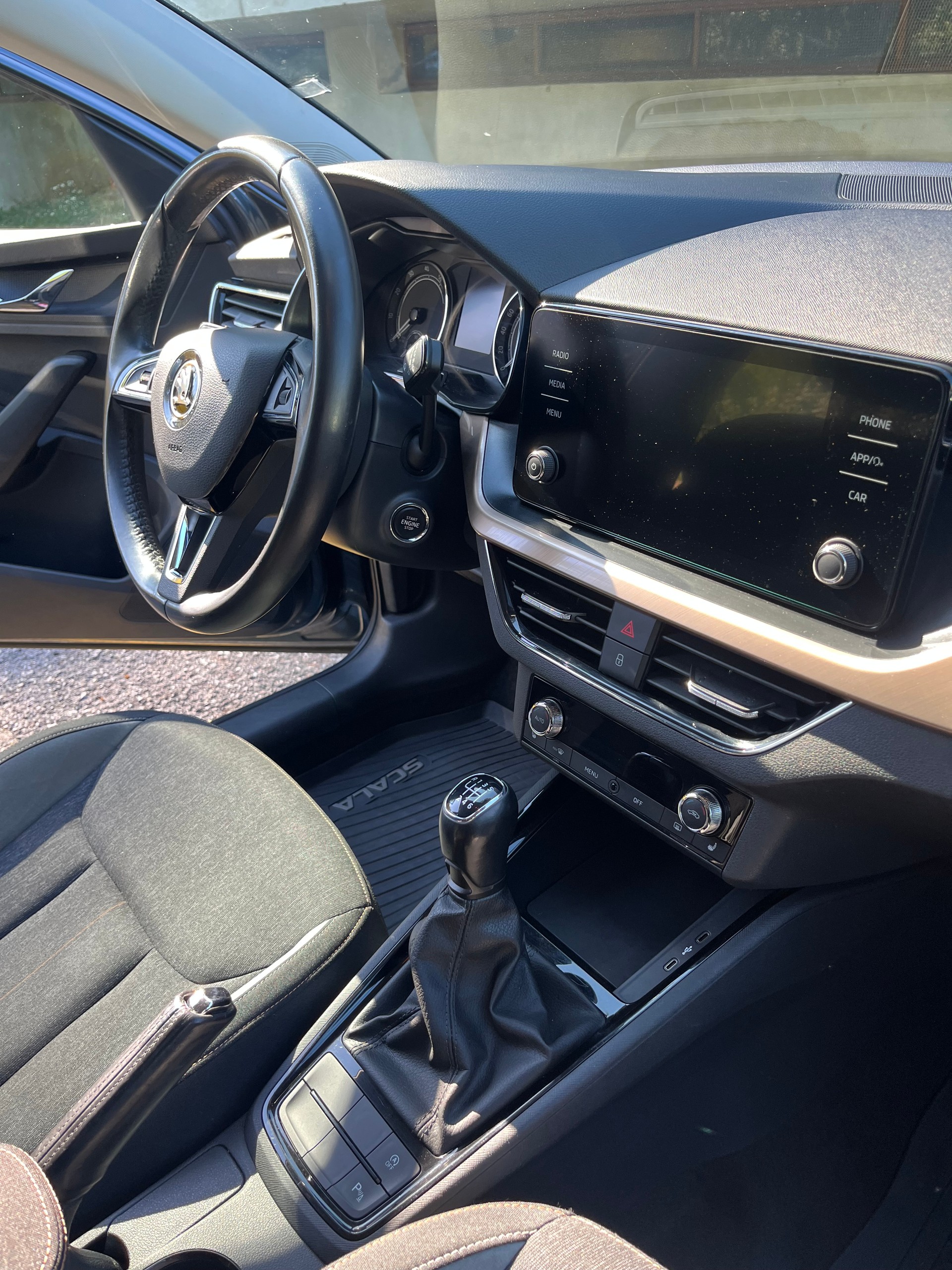 SKODA SCALA Style-image-4