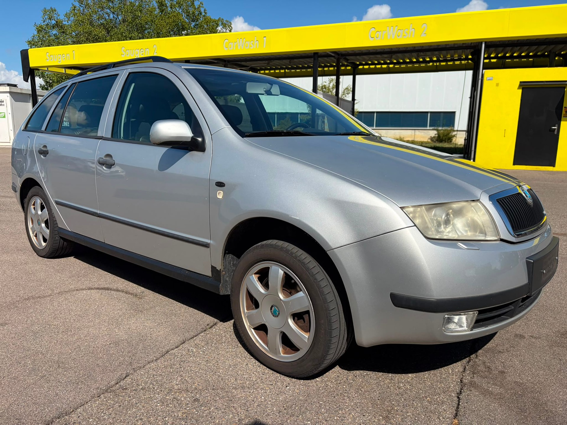 SKODA Fabia 2.0 Elegance-image-2