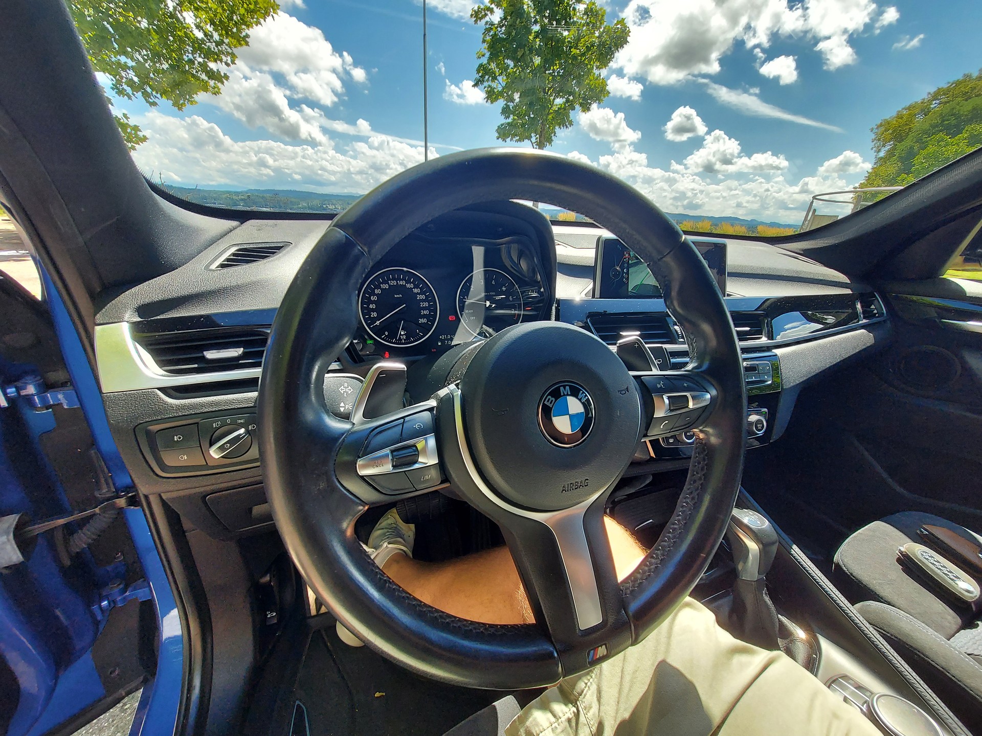 BMW X1 xDrive 25i M Sport Steptronic-image-9
