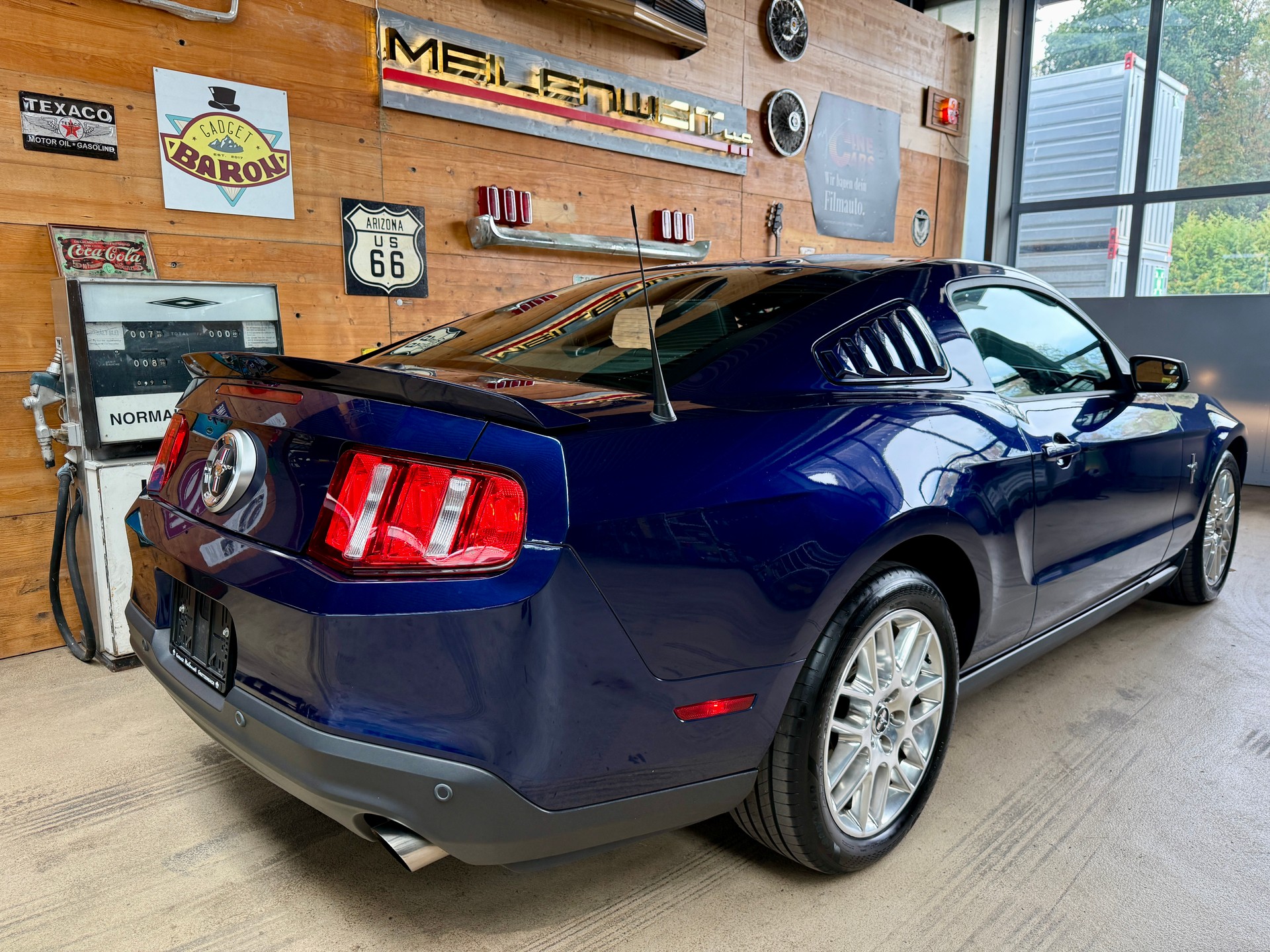 FORD GT Premium-image-13