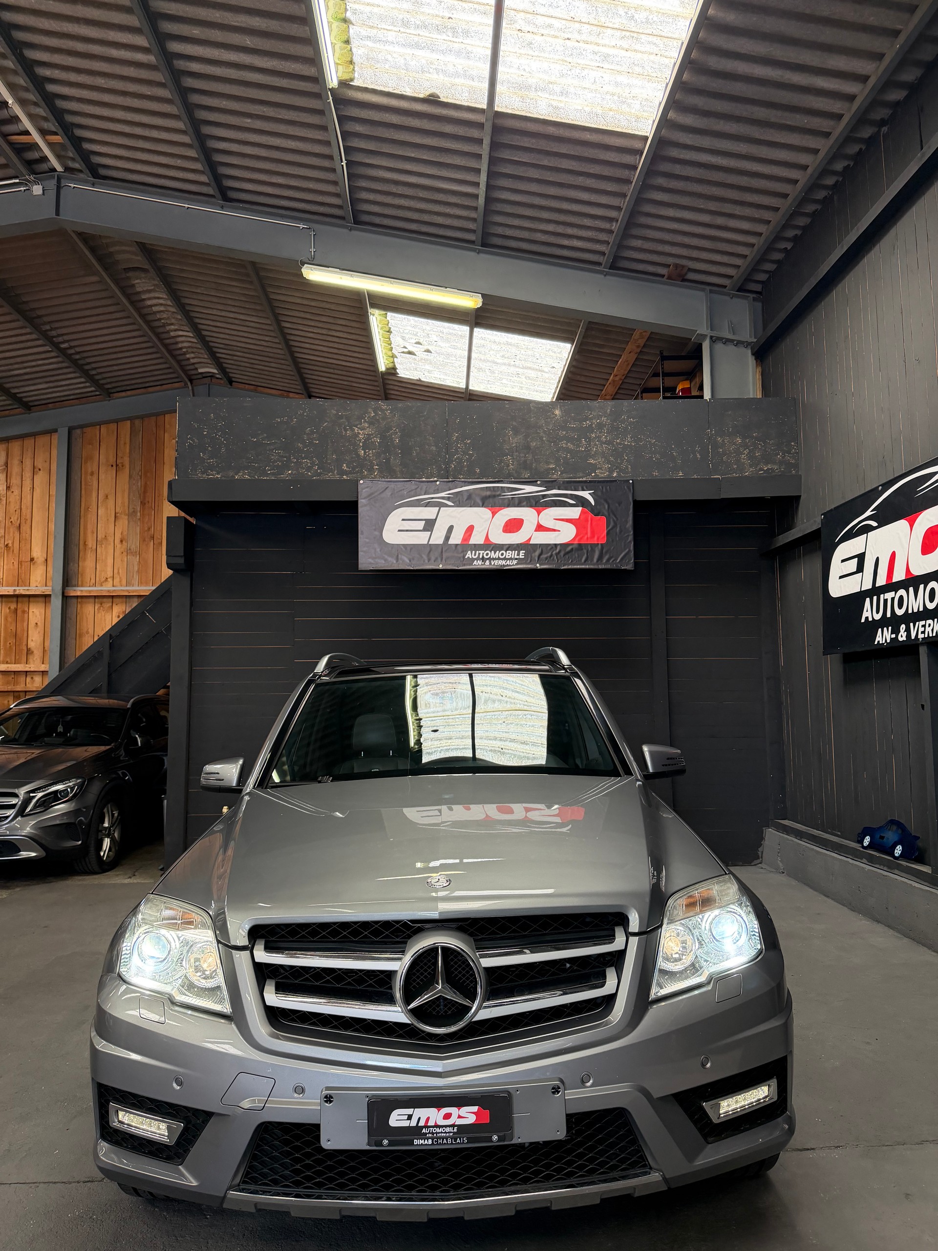 MERCEDES-BENZ GLK 350 4Matic 7G-Tronic ** Frisch Ab MFK** Anhängerkupplung 2000-image-1