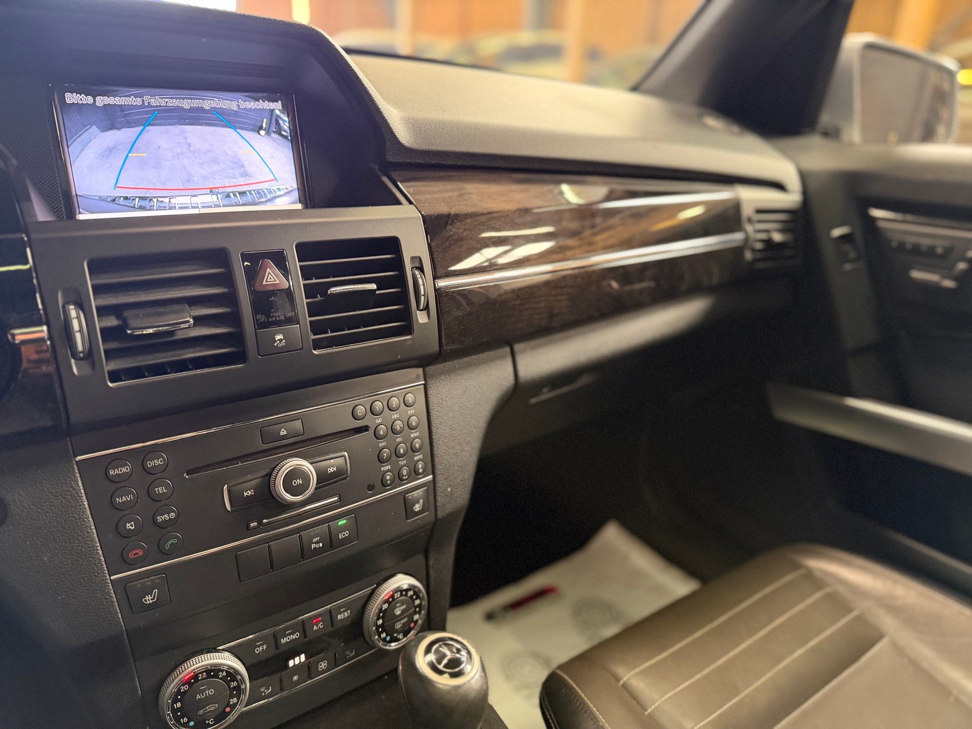 MERCEDES-BENZ GLK 350 4Matic 7G-Tronic ** Frisch Ab MFK** Anhängerkupplung 2000-image-13