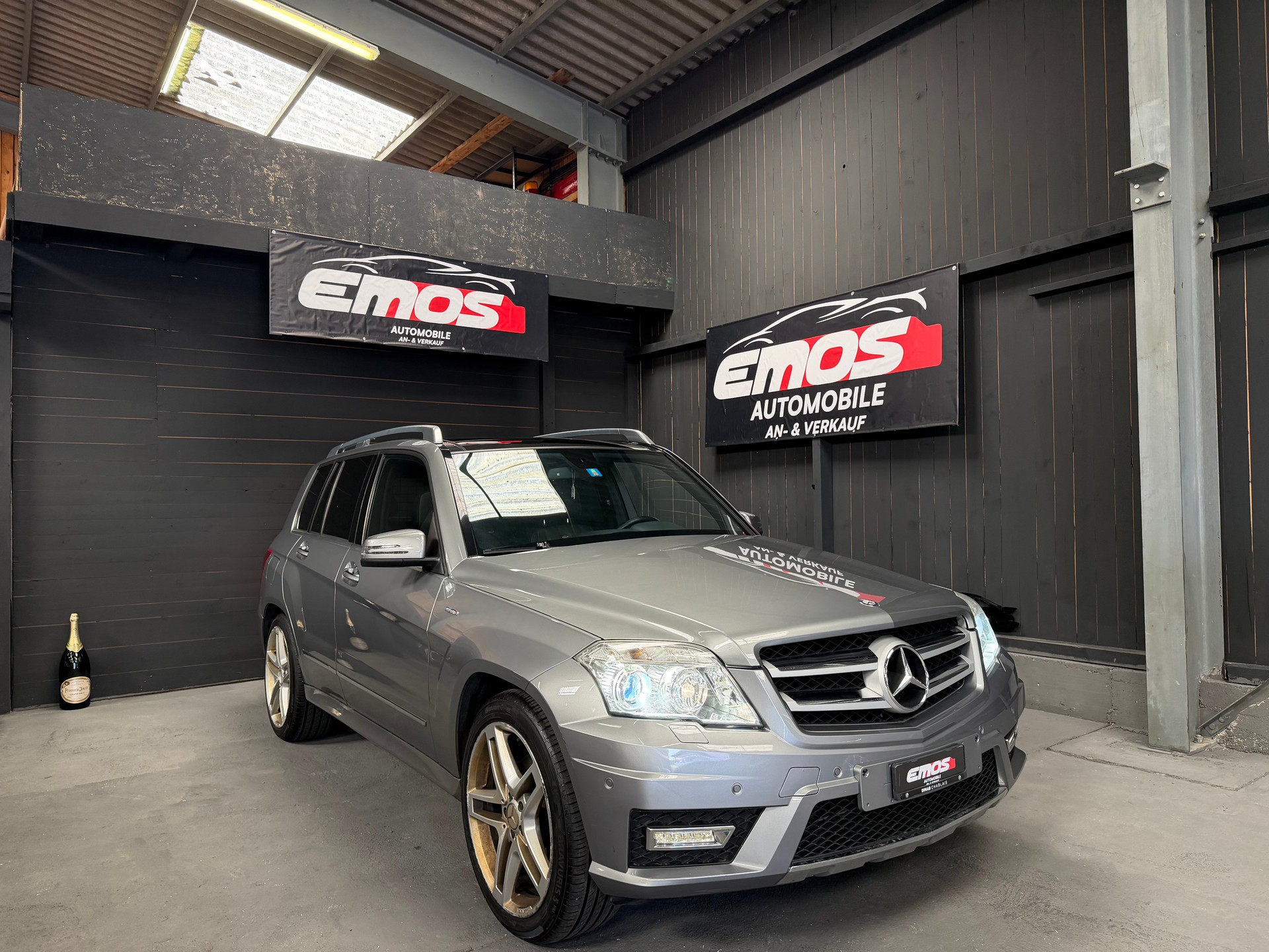 MERCEDES-BENZ GLK 350 4Matic 7G-Tronic ** Frisch Ab MFK** Anhängerkupplung 2000-image-0