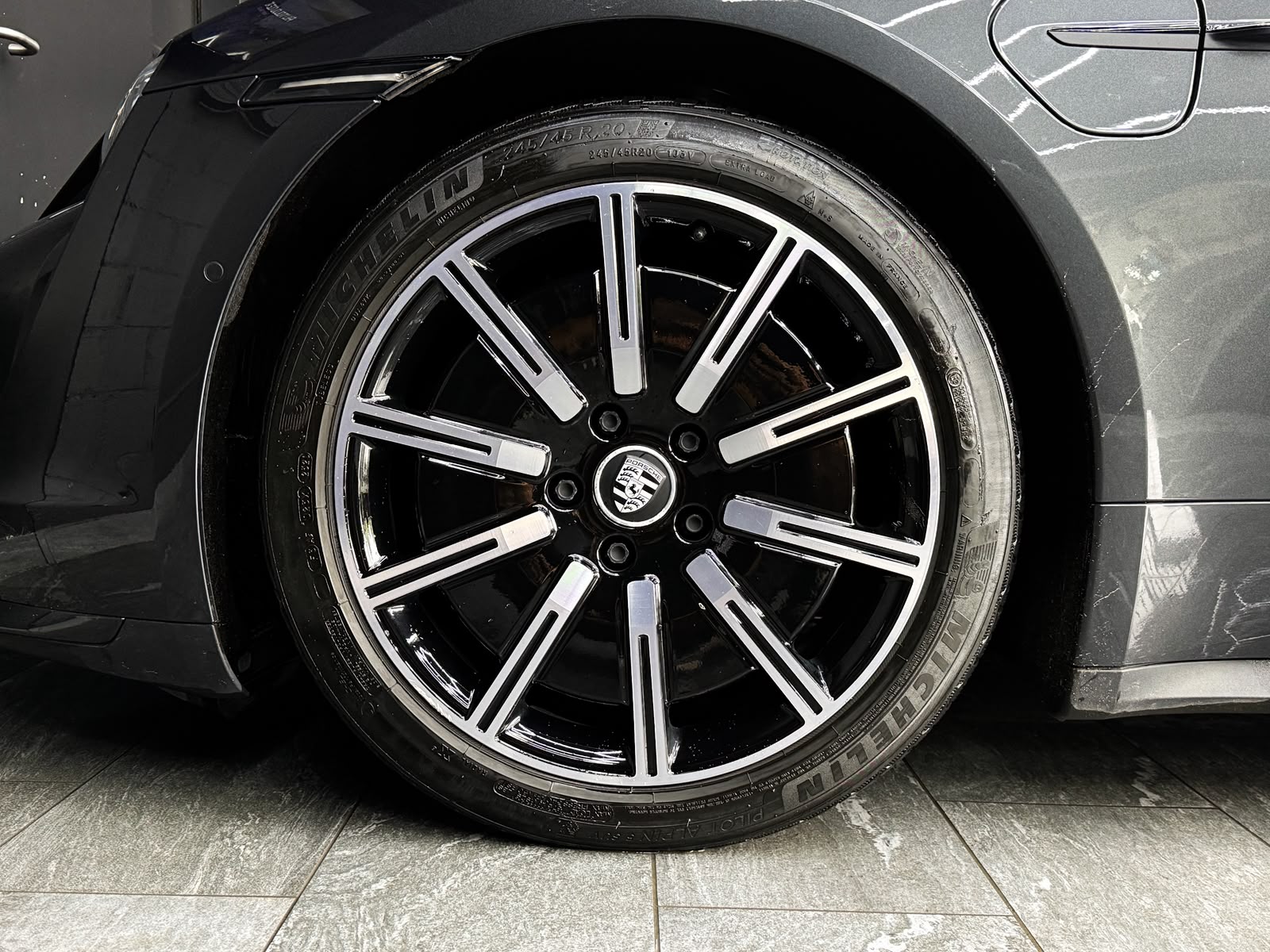 PORSCHE Taycan Turbo-image-22