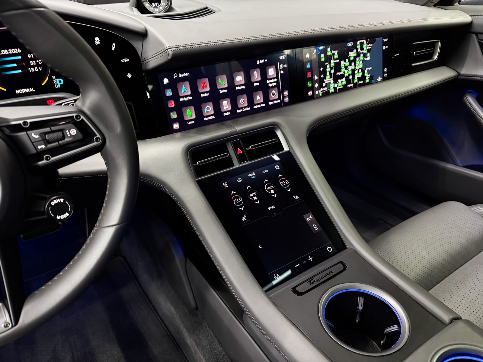 PORSCHE Taycan Turbo-image-15