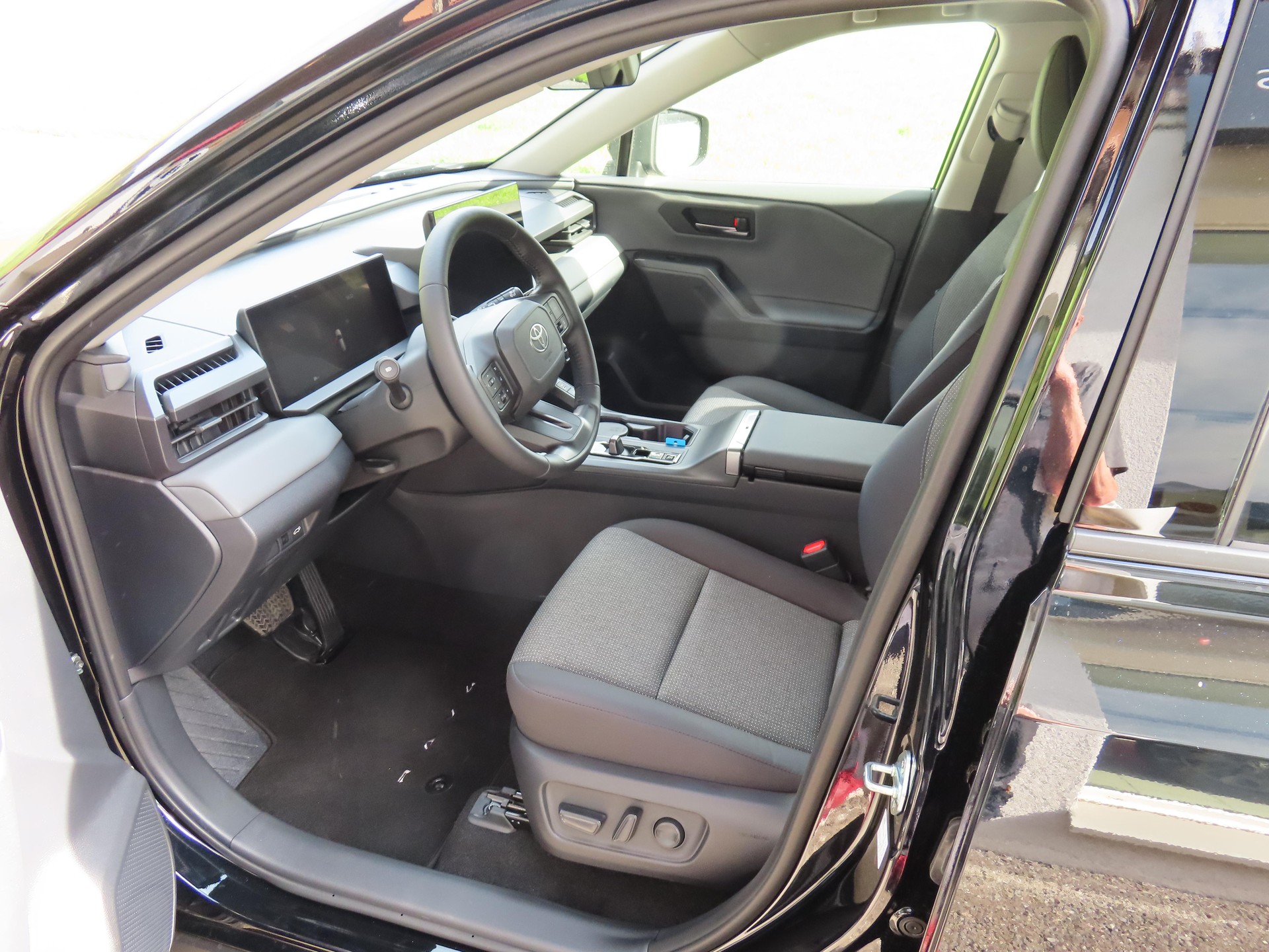 TOYOTA RAV4 2.5 HEV Trend-image-5