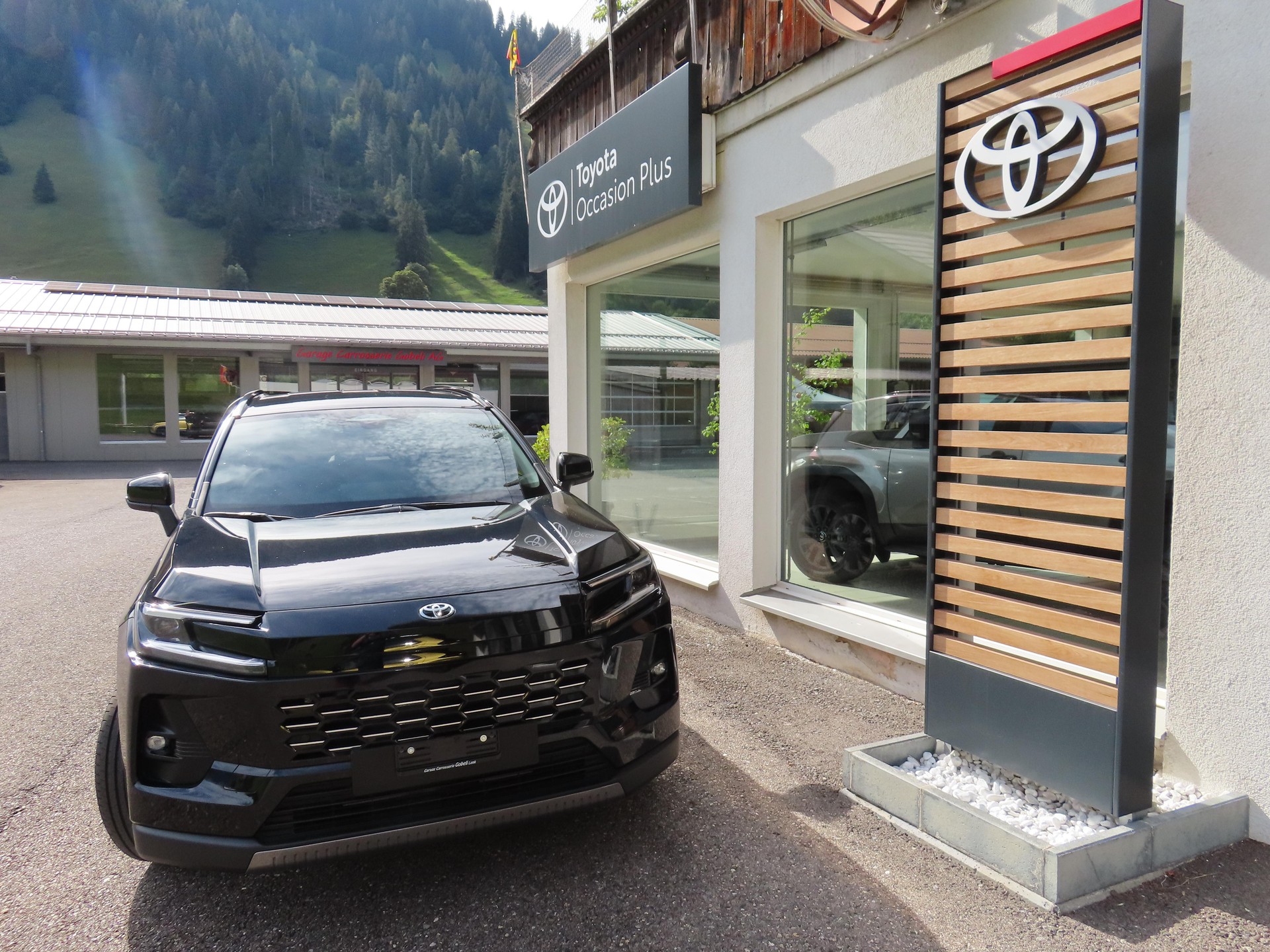 TOYOTA RAV4 2.5 HEV Trend-showroom-element-1