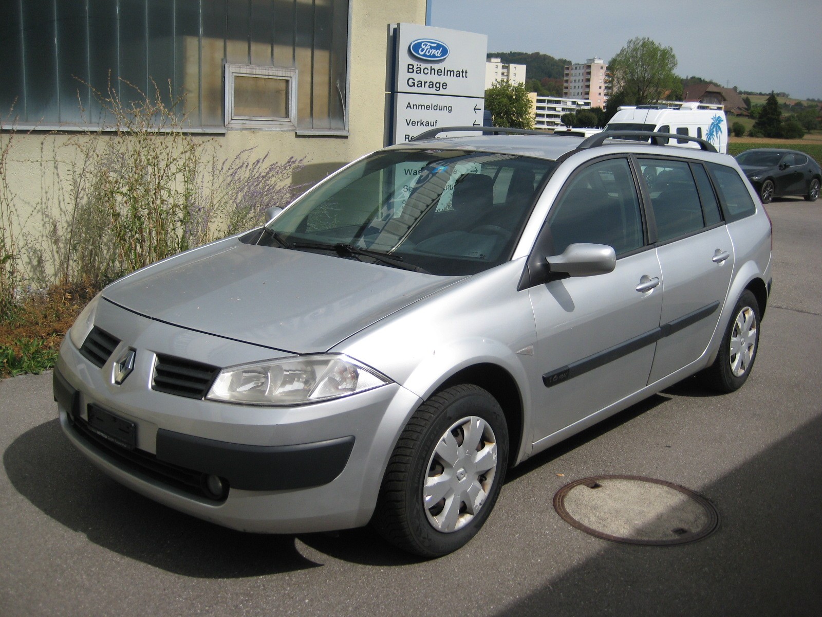 RENAULT Mégane Break 1.6 16V Dynamique-image-0