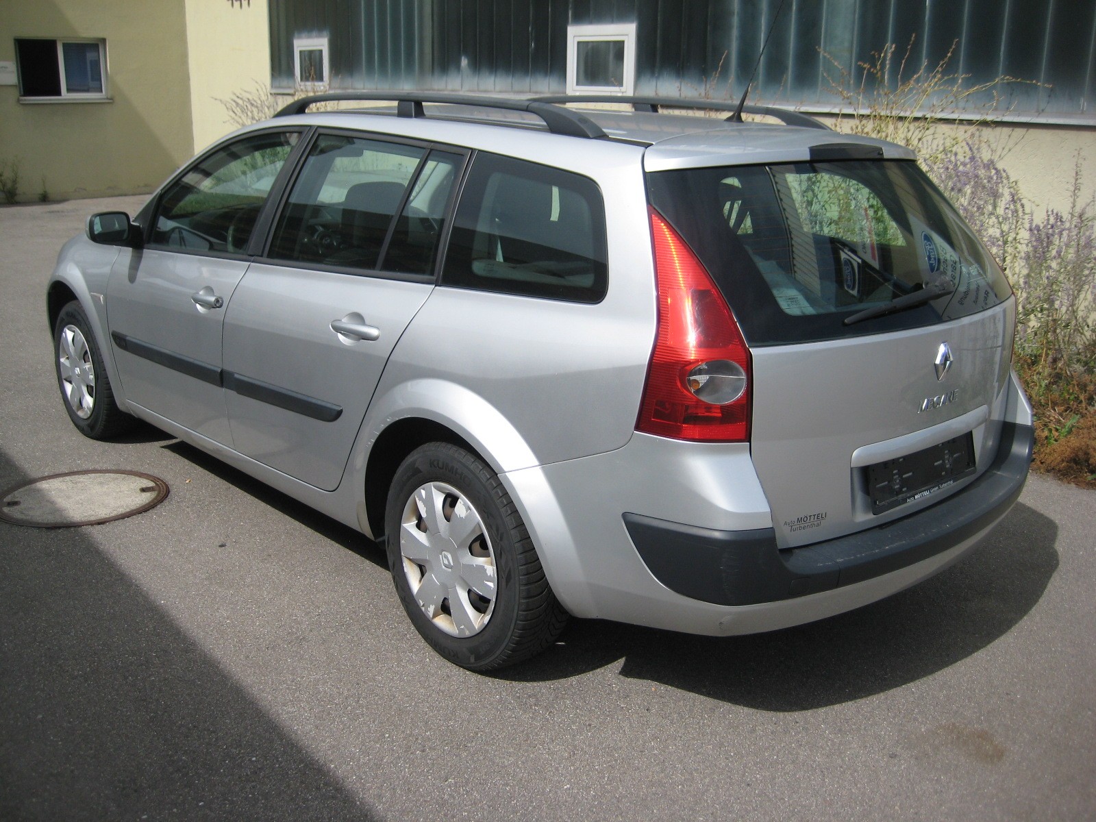 RENAULT Mégane Break 1.6 16V Dynamique-image-2