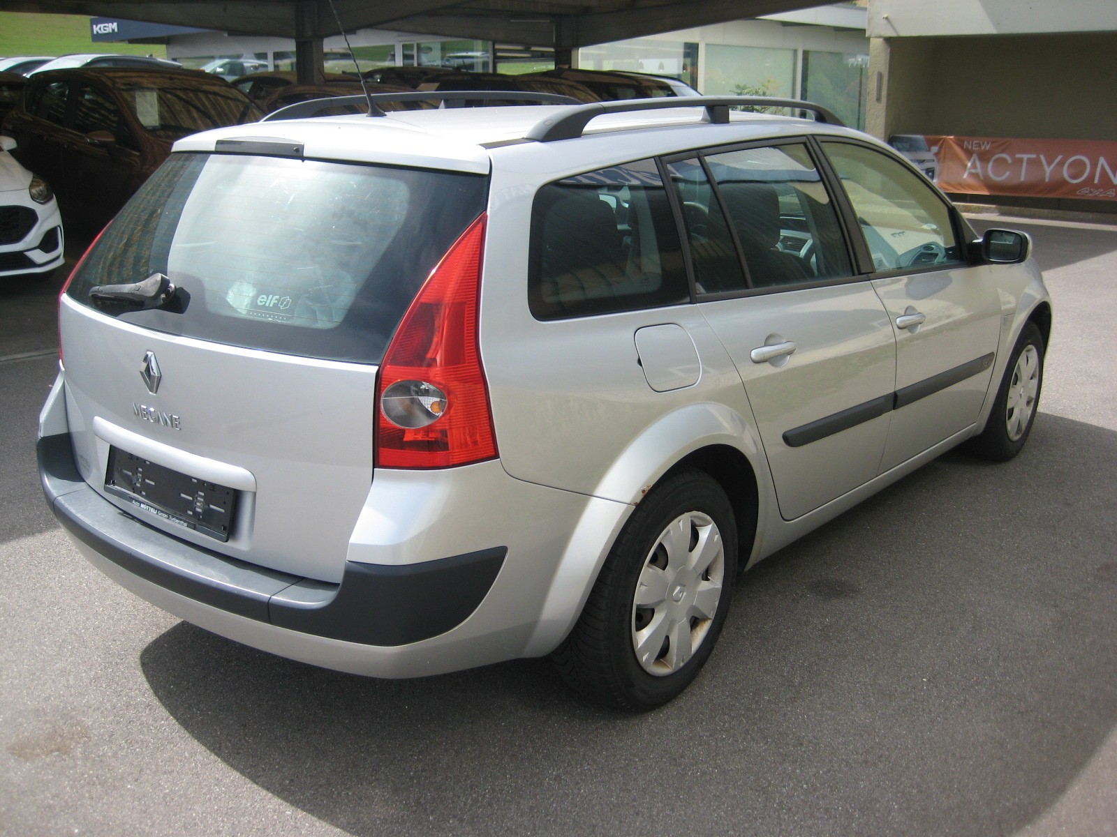 RENAULT Mégane Break 1.6 16V Dynamique-image-3