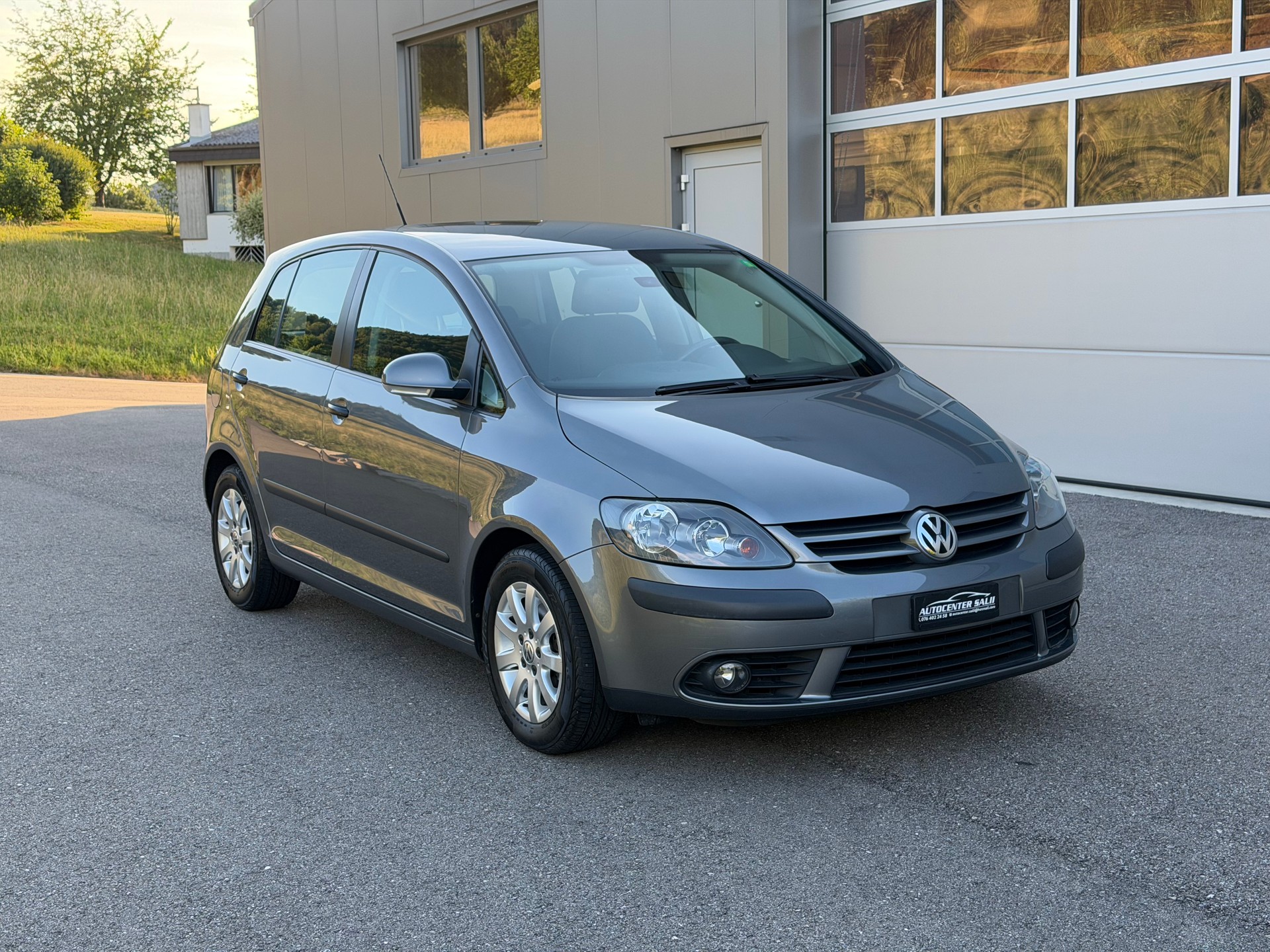 VW Golf Plus 2.0 FSI Comfortline-image-1
