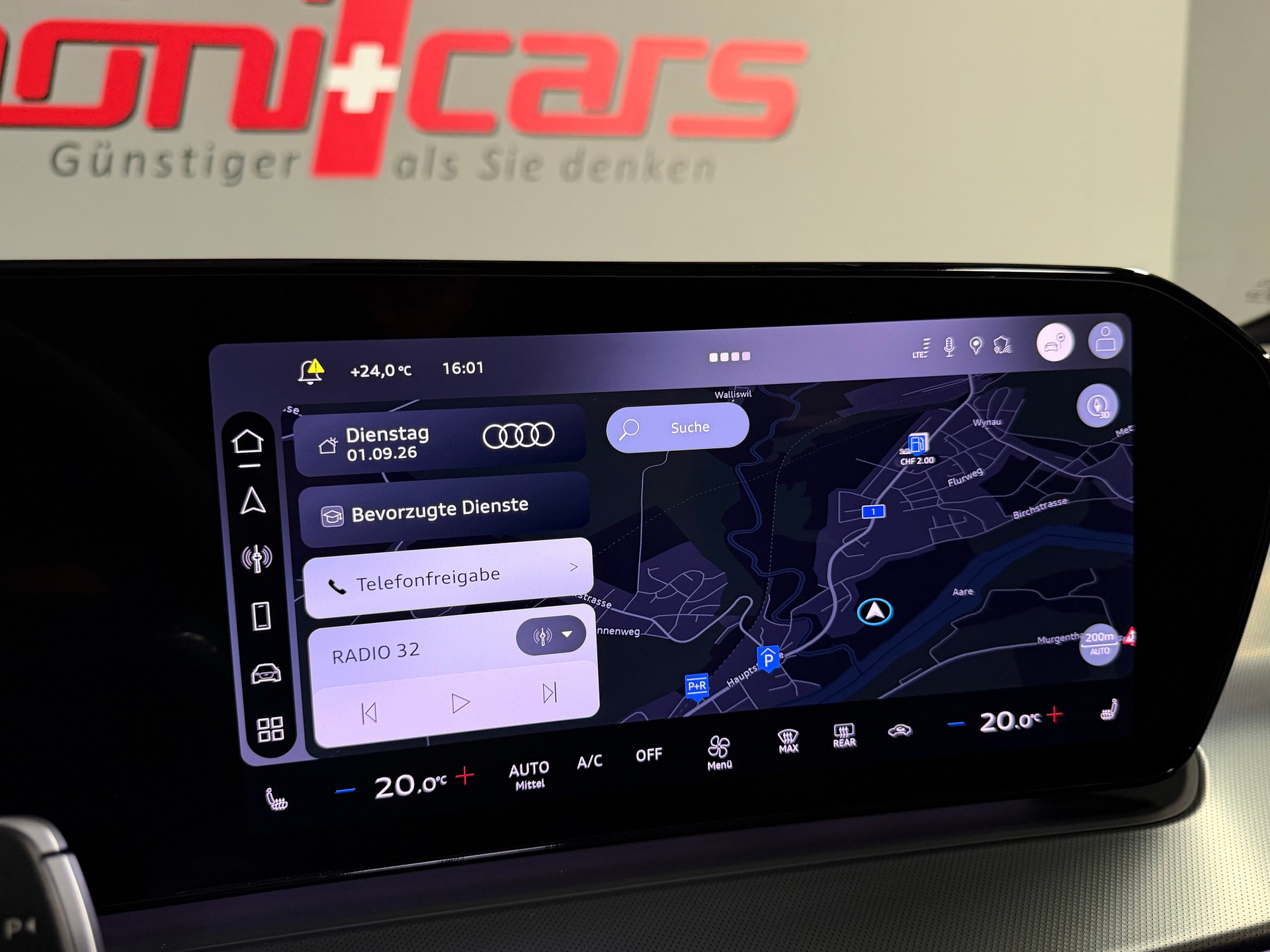 AUDI Q3 SUV TFSI quattro 195 kW S tronic S Line-image-23