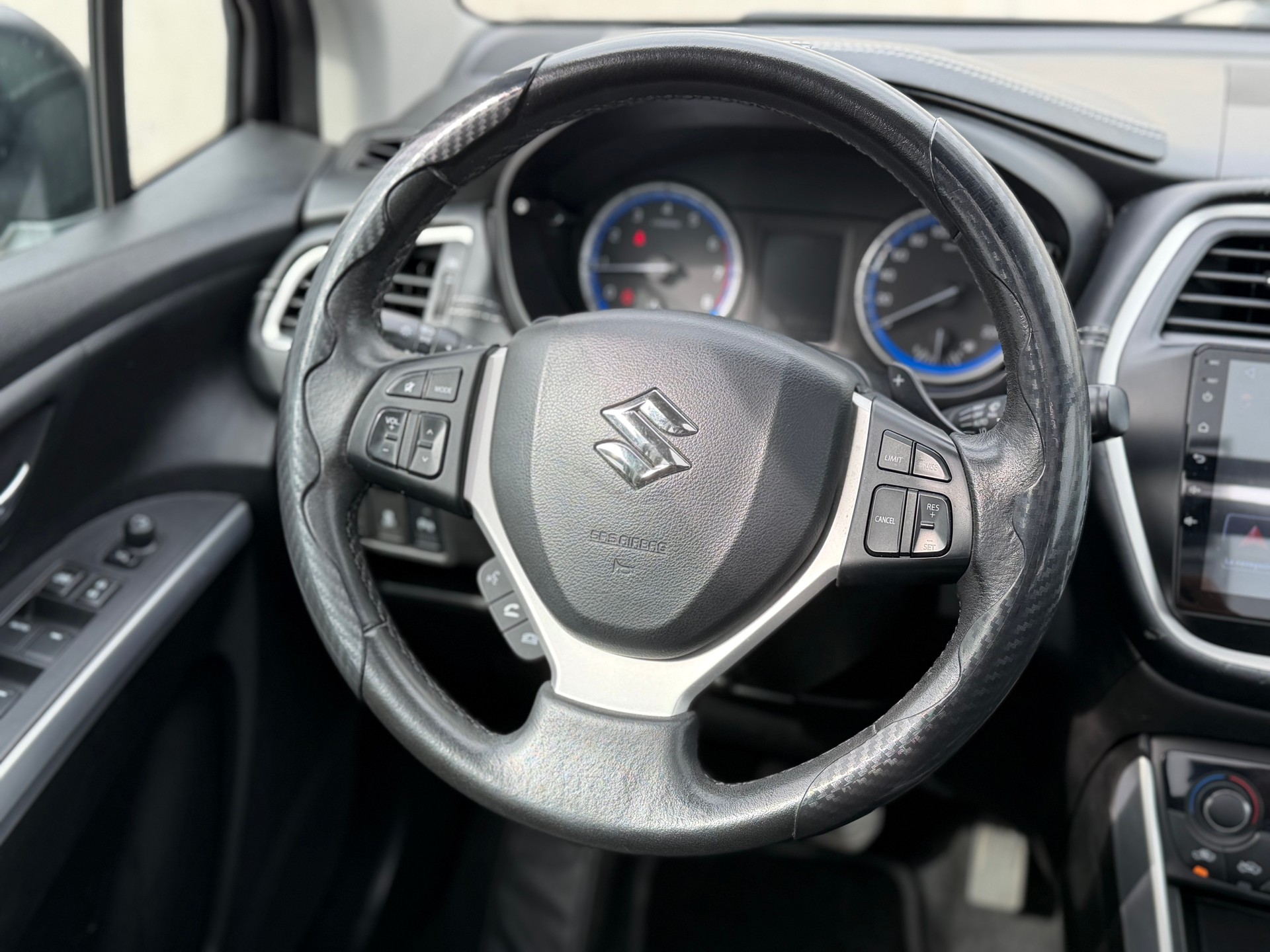 SUZUKI SX4 S-Cross 1.6 16V Sergio Cellano Top 4WD CVT7-image-20