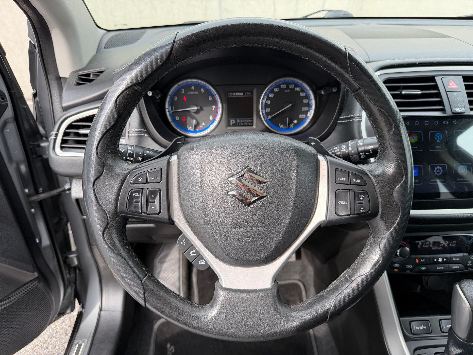 SUZUKI SX4 S-Cross 1.6 16V Sergio Cellano Top 4WD CVT7-image-29